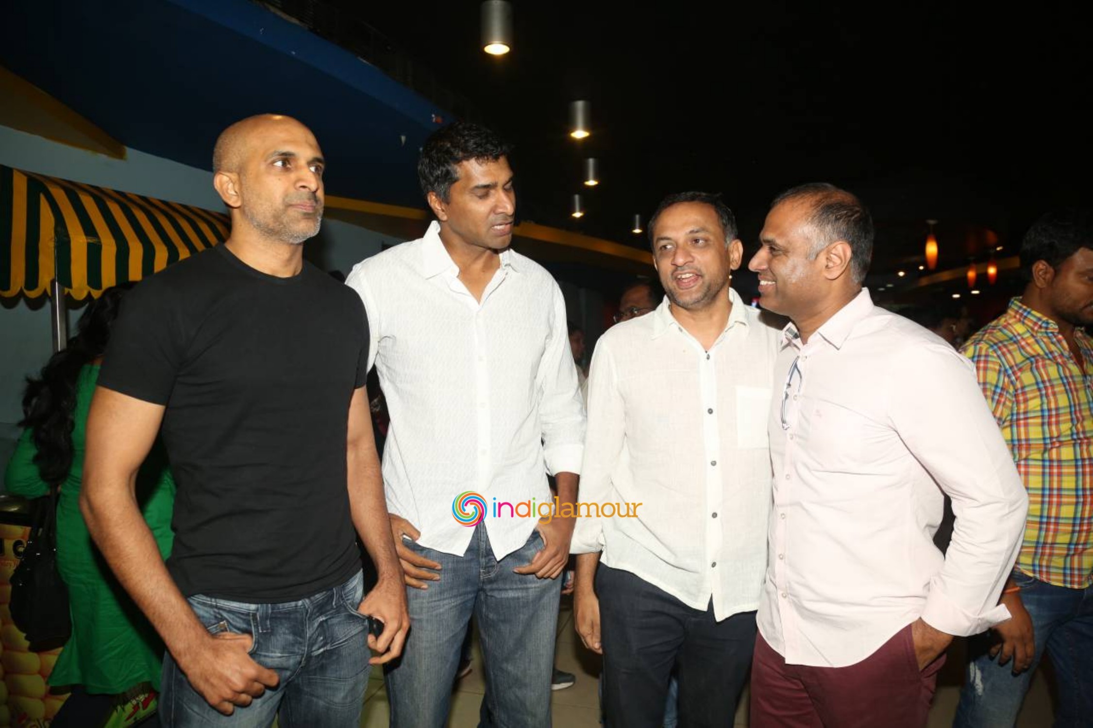Size Zero Threater Coverage Event hd photo