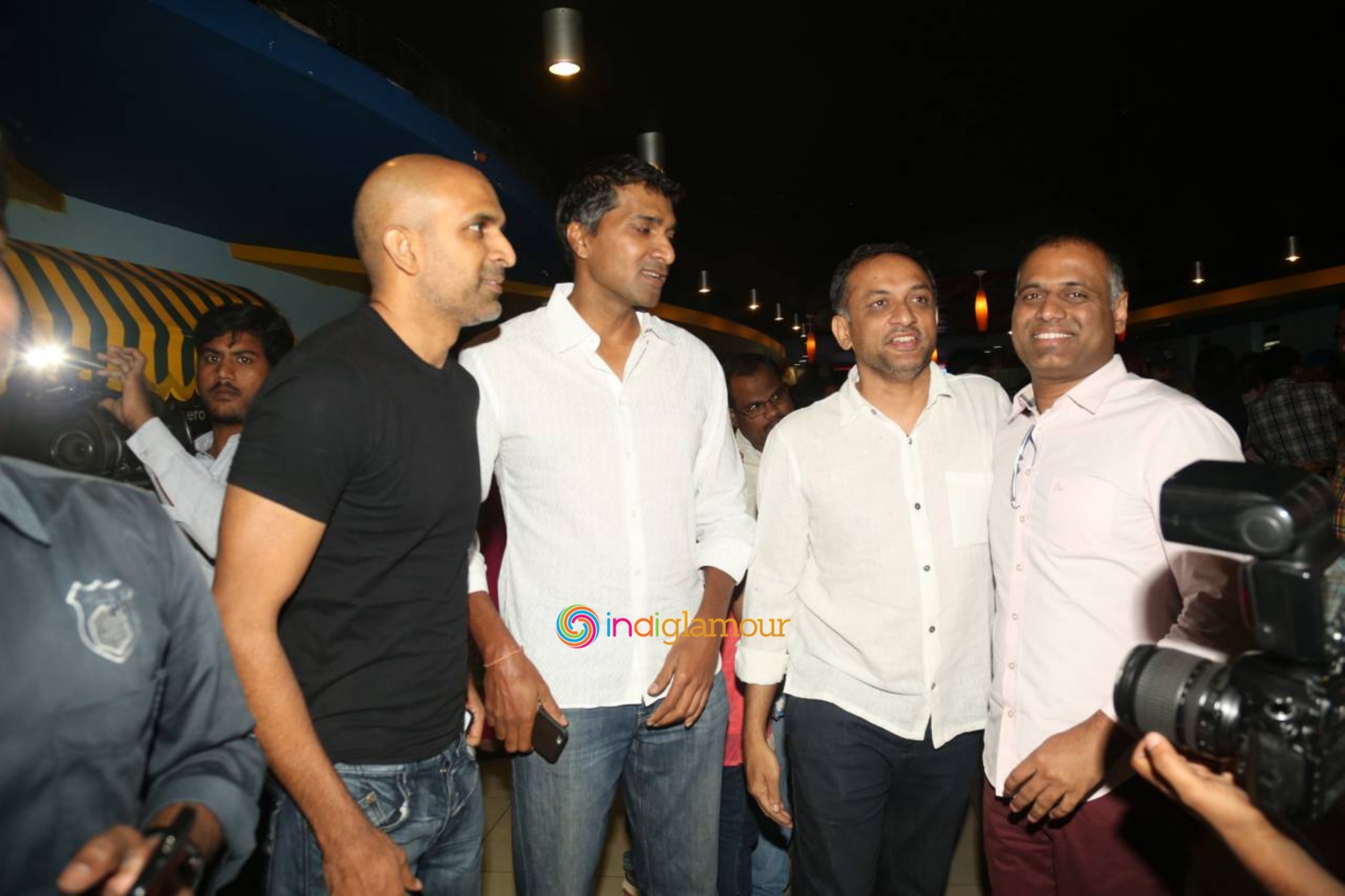 Size Zero Threater Coverage Event hd photo