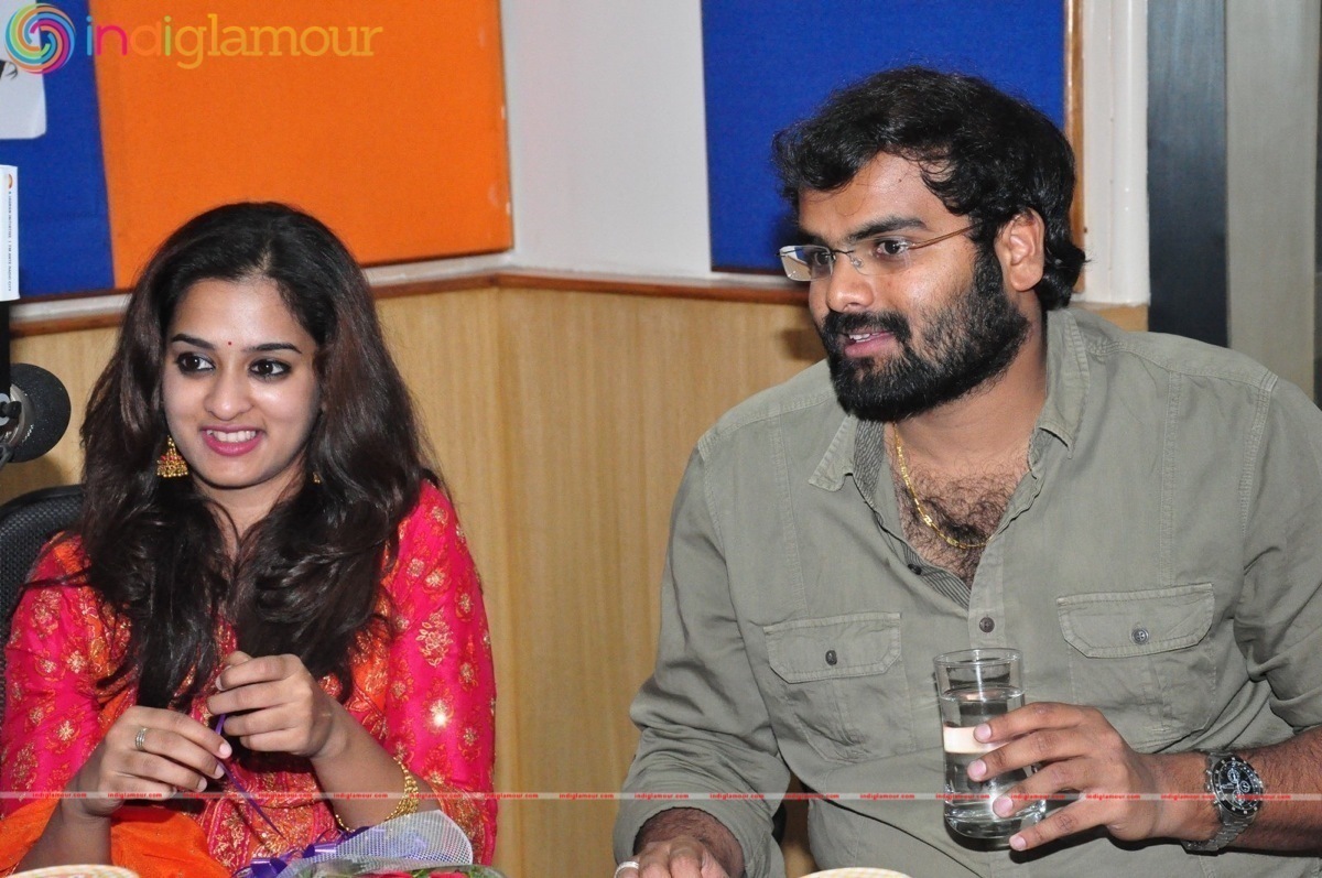 Savitri Team at Radio City Event hd photo