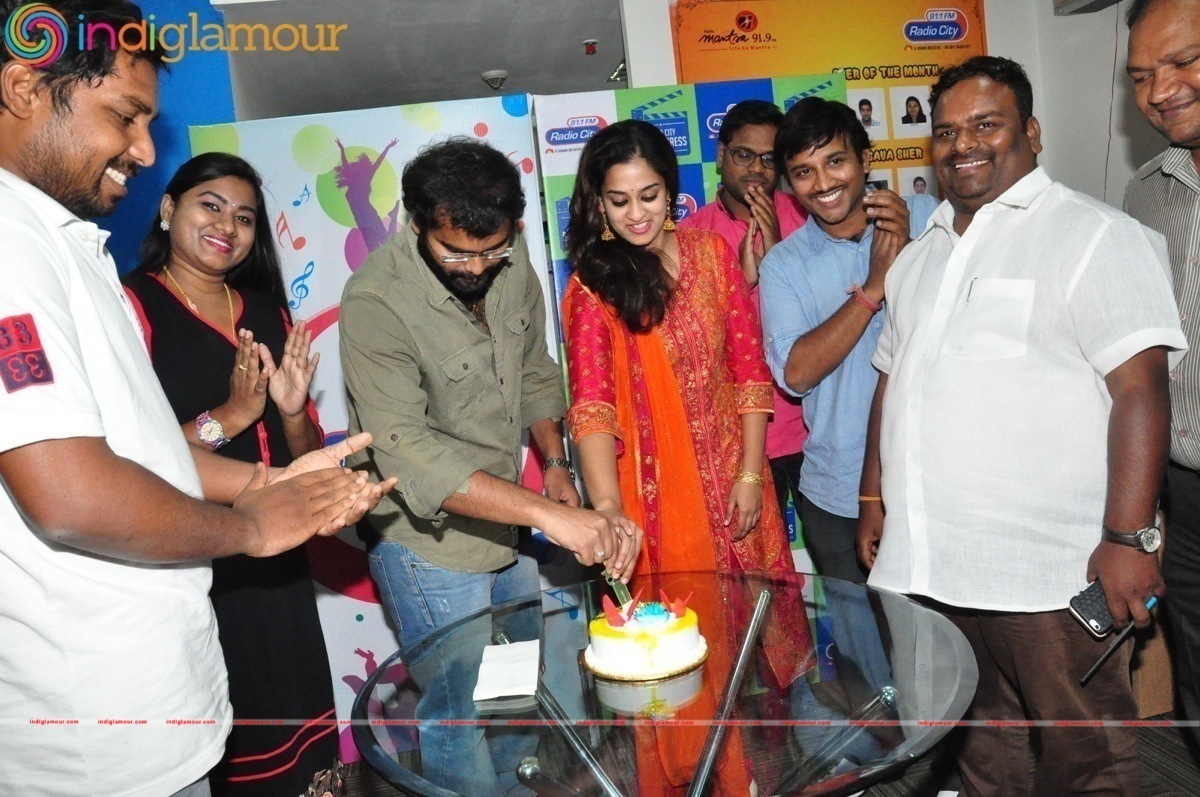 Savitri Team at Radio City Event hd photo