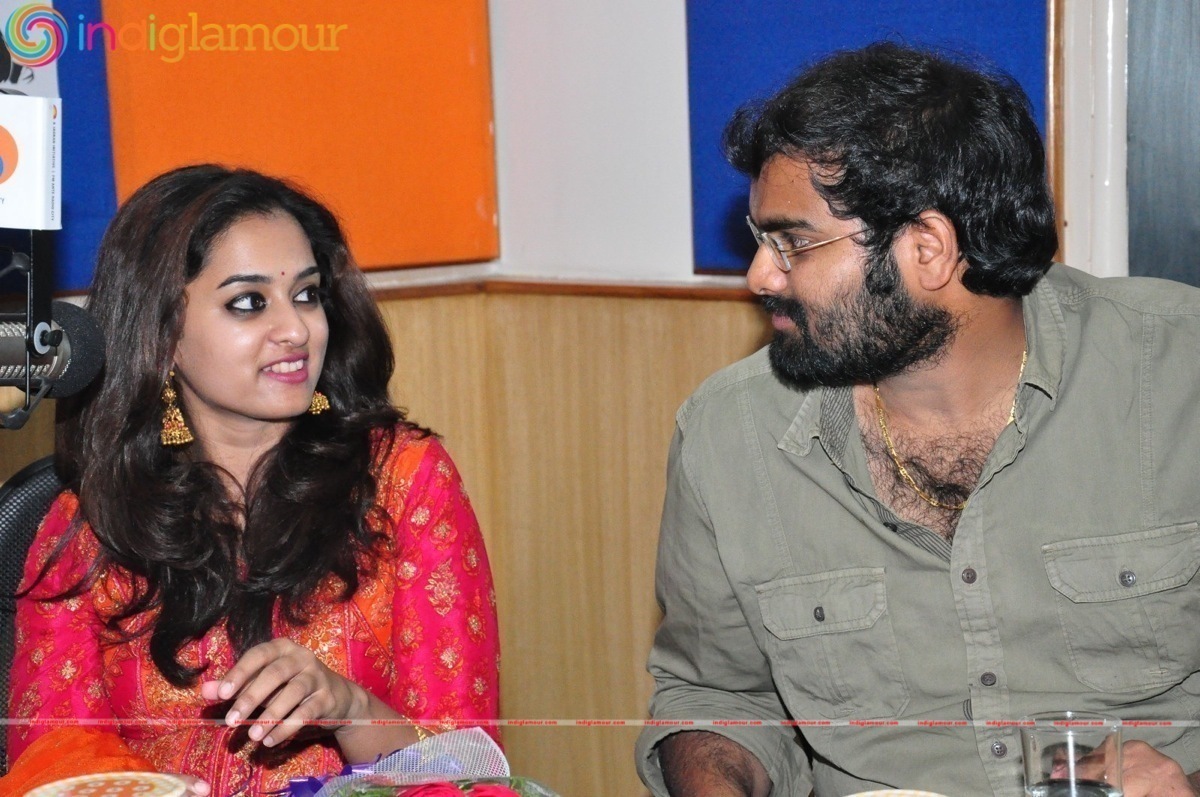Savitri Team at Radio City Event hd photo
