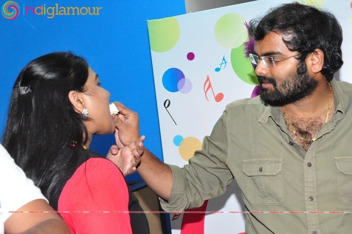 Savitri Team at Radio City Event hd photo