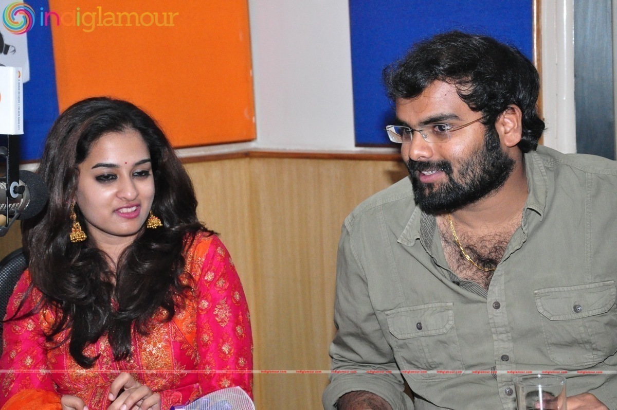 Savitri Team at Radio City Event hd photo