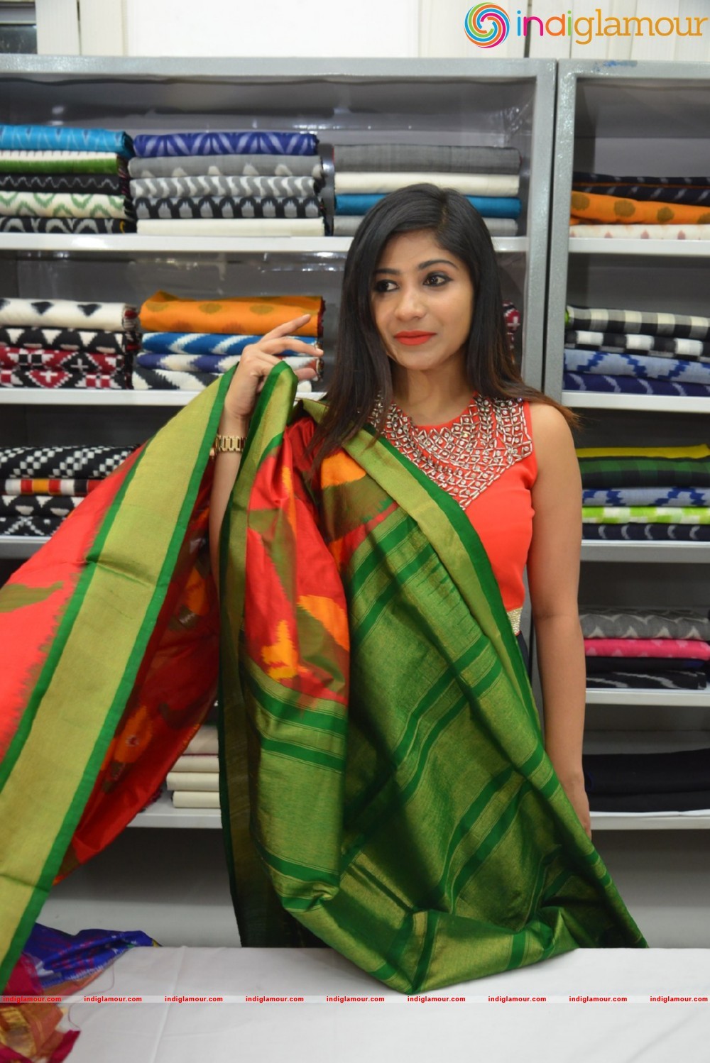Madhulagna Das at Pochampally Ikat Art Mela Event hd photo