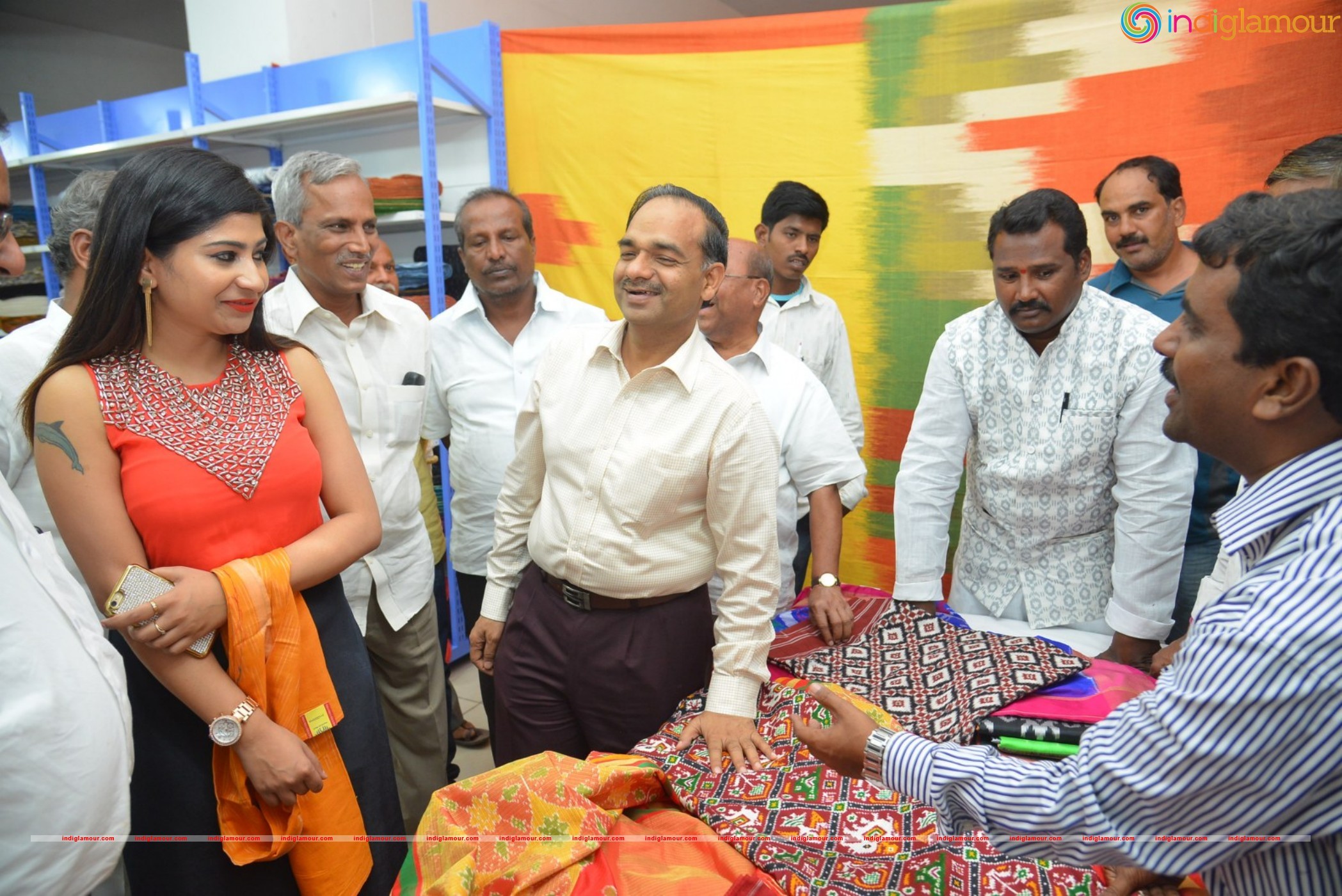 Madhulagna Das at Pochampally Ikat Art Mela Event hd photo