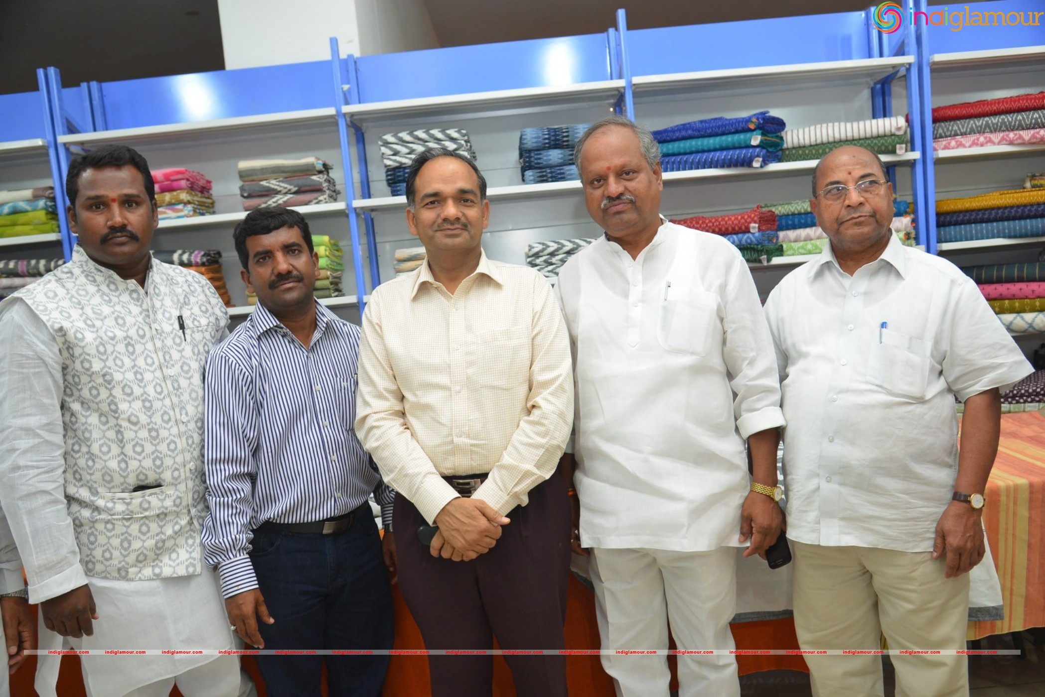 Madhulagna Das at Pochampally Ikat Art Mela Event hd photo
