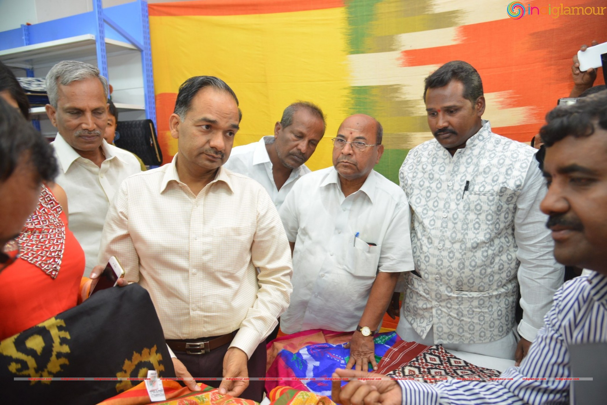 Madhulagna Das at Pochampally Ikat Art Mela Event hd photo