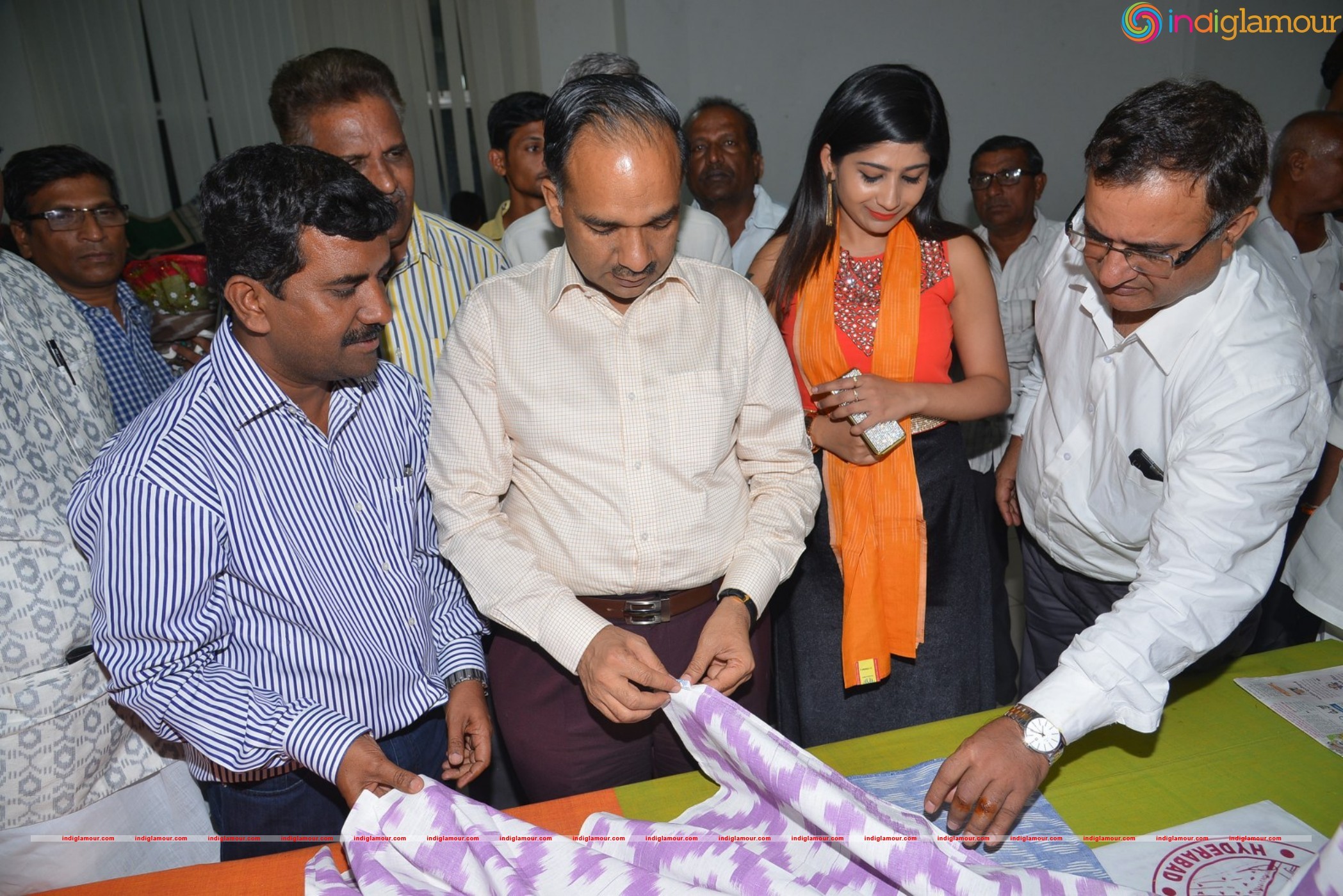 Madhulagna Das at Pochampally Ikat Art Mela Event hd photo