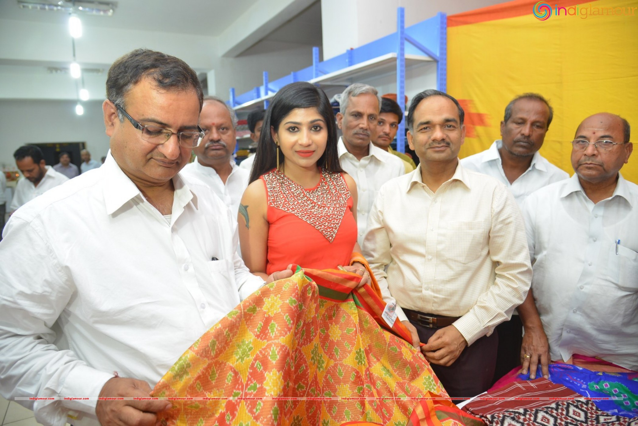 Madhulagna Das at Pochampally Ikat Art Mela Event hd photo