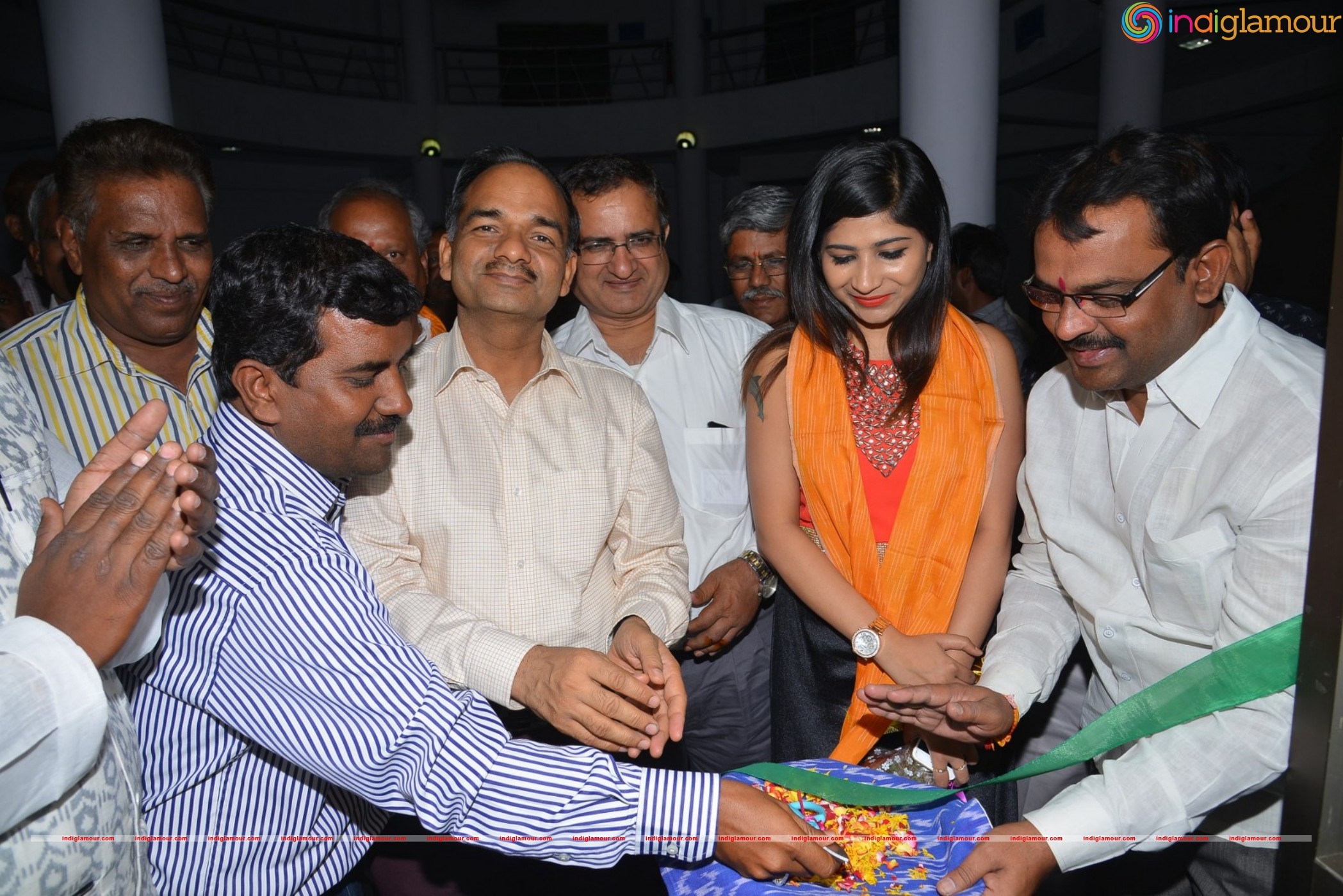 Madhulagna Das at Pochampally Ikat Art Mela Event hd photo