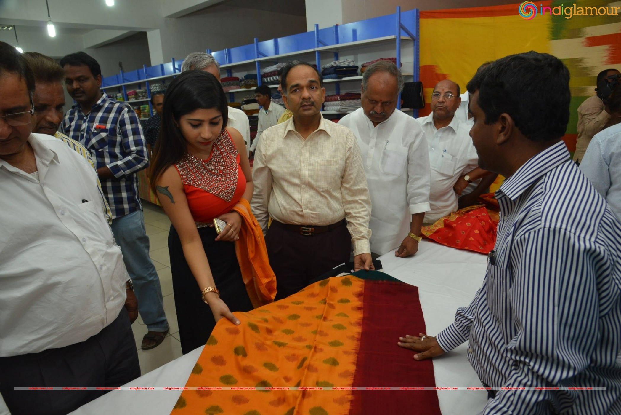 Madhulagna Das at Pochampally Ikat Art Mela Event hd photo