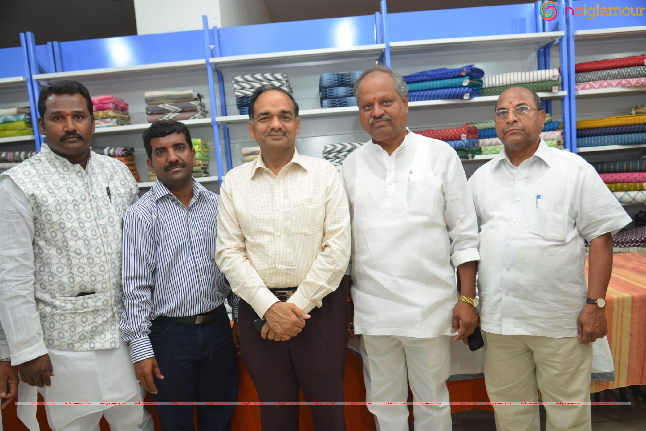 Madhulagna Das at Pochampally Ikat Art Mela Event hd photo