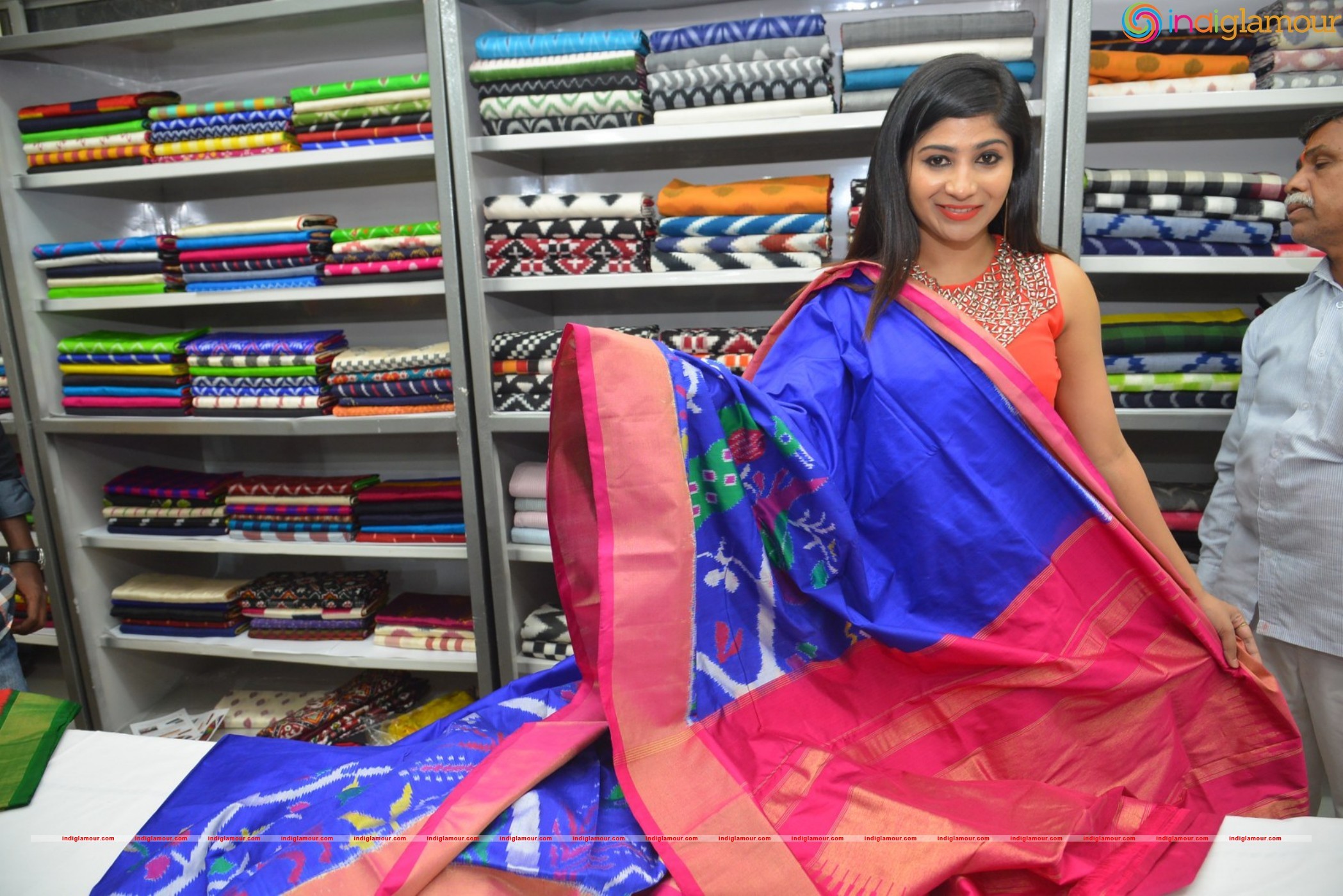 Madhulagna Das at Pochampally Ikat Art Mela Event hd photo