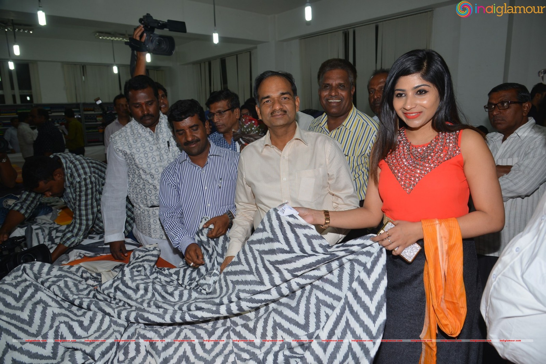 Madhulagna Das at Pochampally Ikat Art Mela Event hd photo