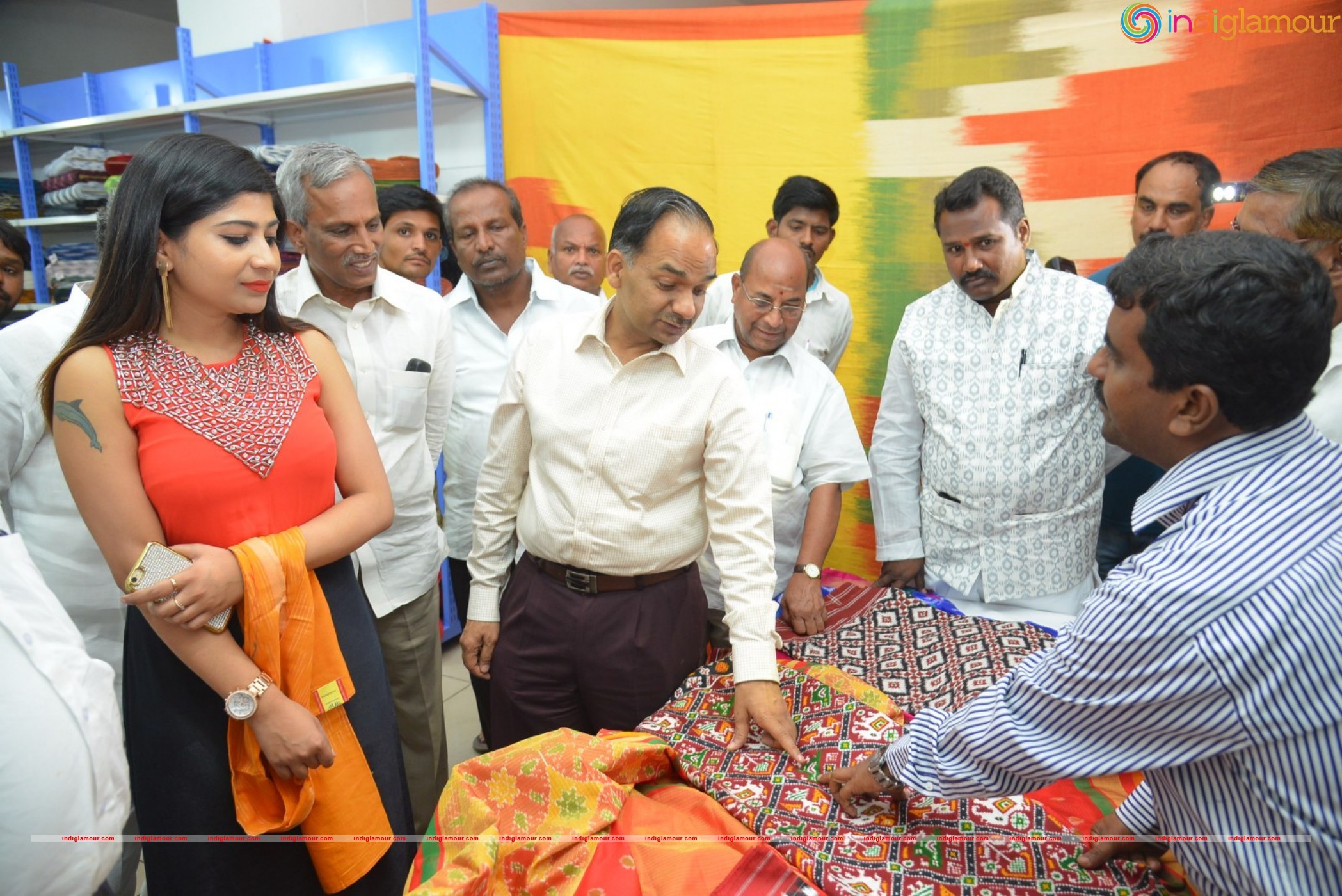 Madhulagna Das at Pochampally Ikat Art Mela Event hd photo