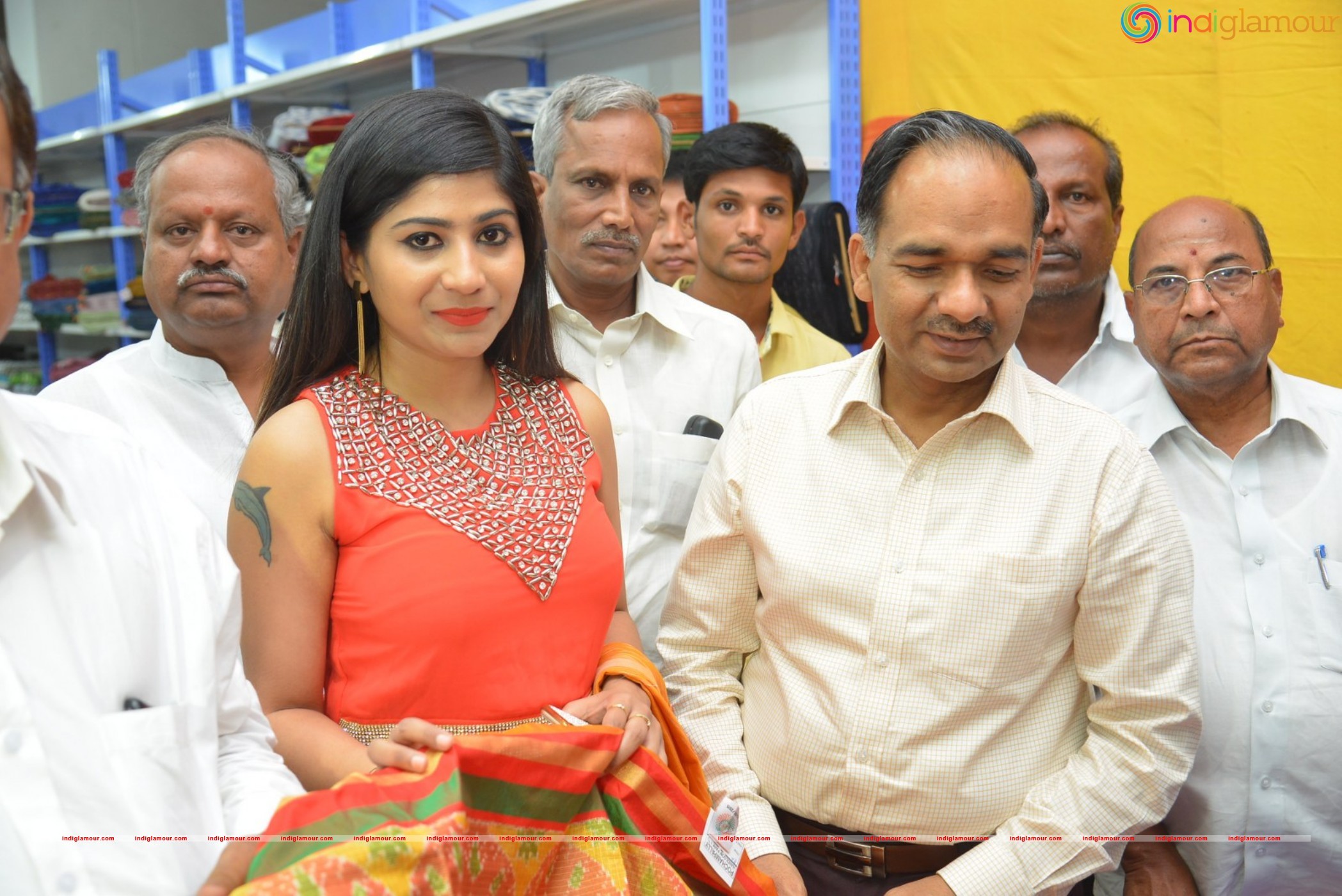 Madhulagna Das at Pochampally Ikat Art Mela Event hd photo