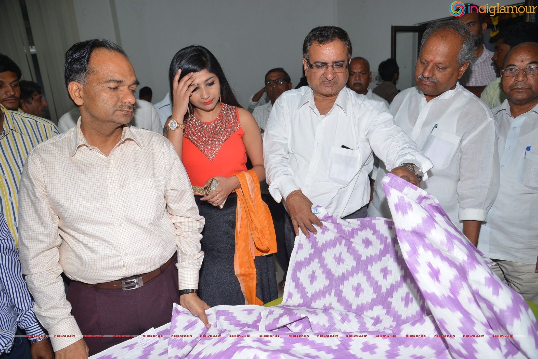 Madhulagna Das at Pochampally Ikat Art Mela Event hd photo