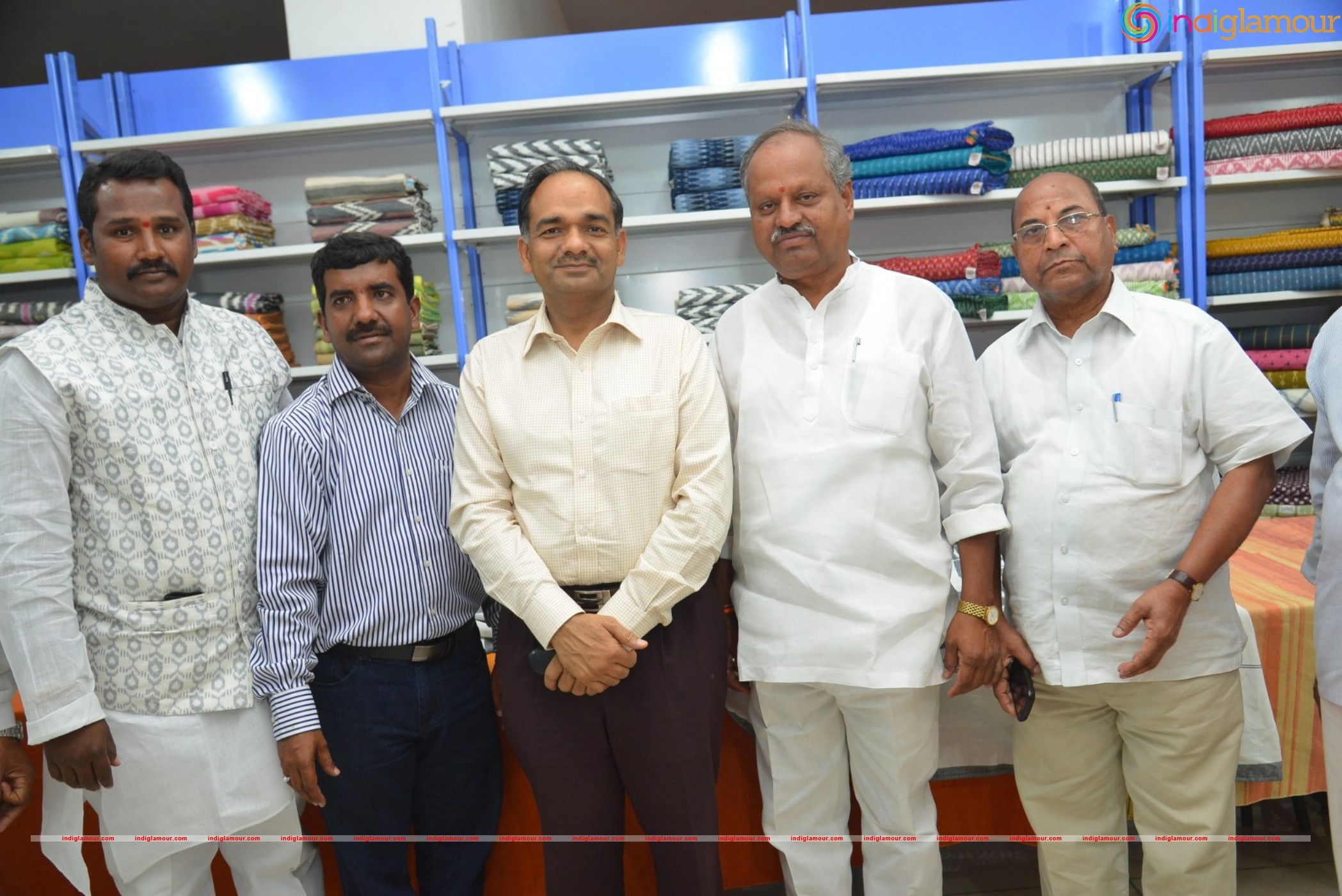 Madhulagna Das at Pochampally Ikat Art Mela Event hd photo