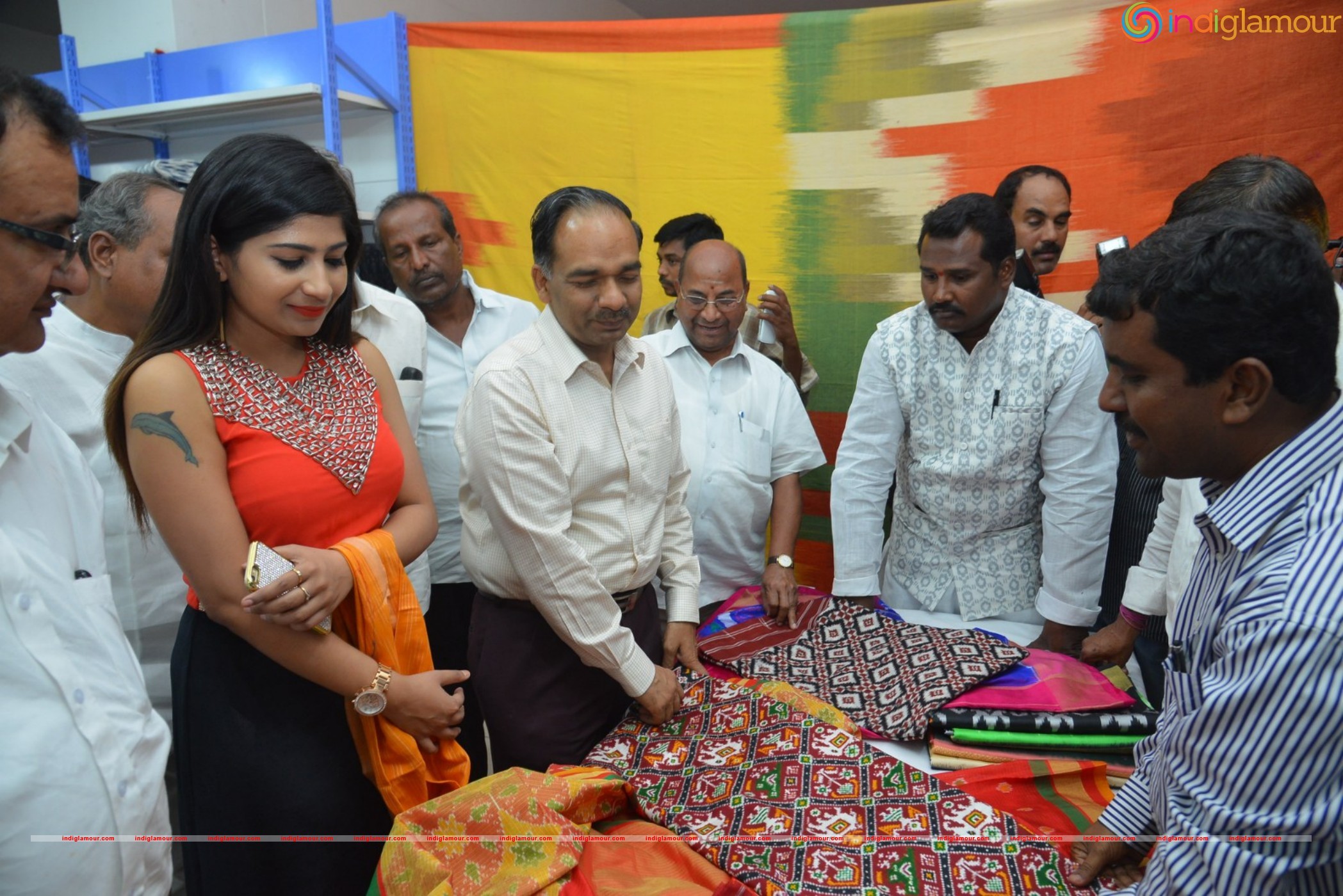 Madhulagna Das at Pochampally Ikat Art Mela Event hd photo