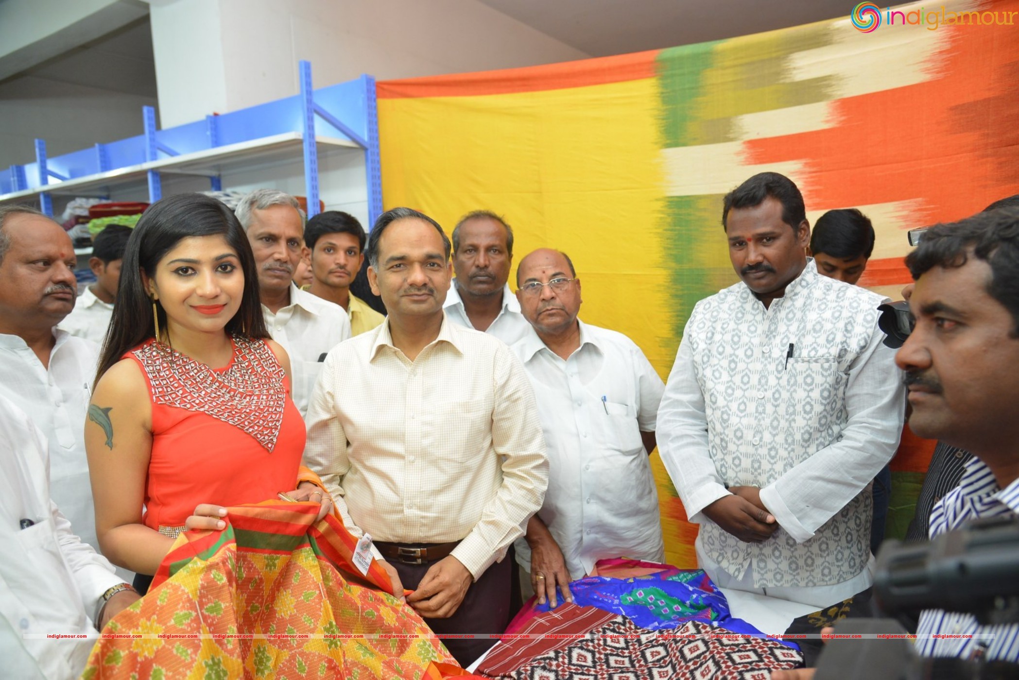Madhulagna Das at Pochampally Ikat Art Mela Event hd photo