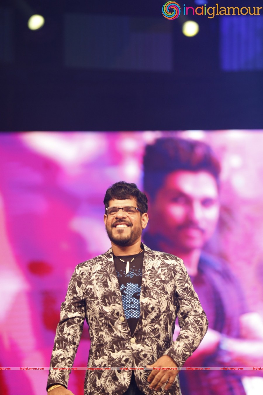 Sarrainodu Pre release Grand Function At Vizag Event hd photo