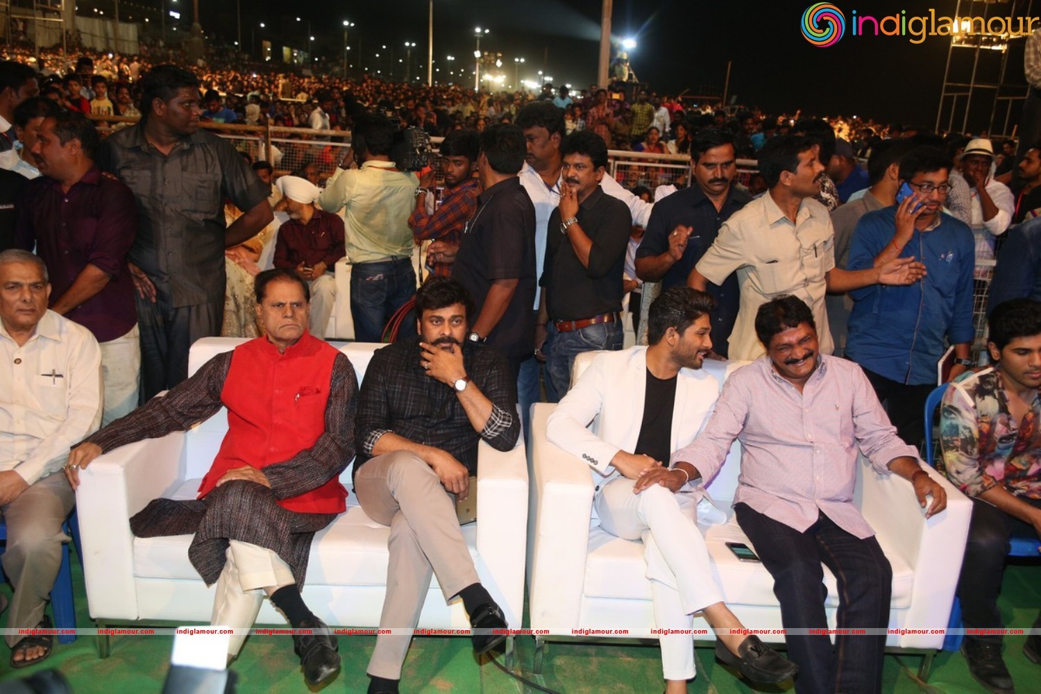Sarrainodu Pre release Grand Function At Vizag Event hd photo