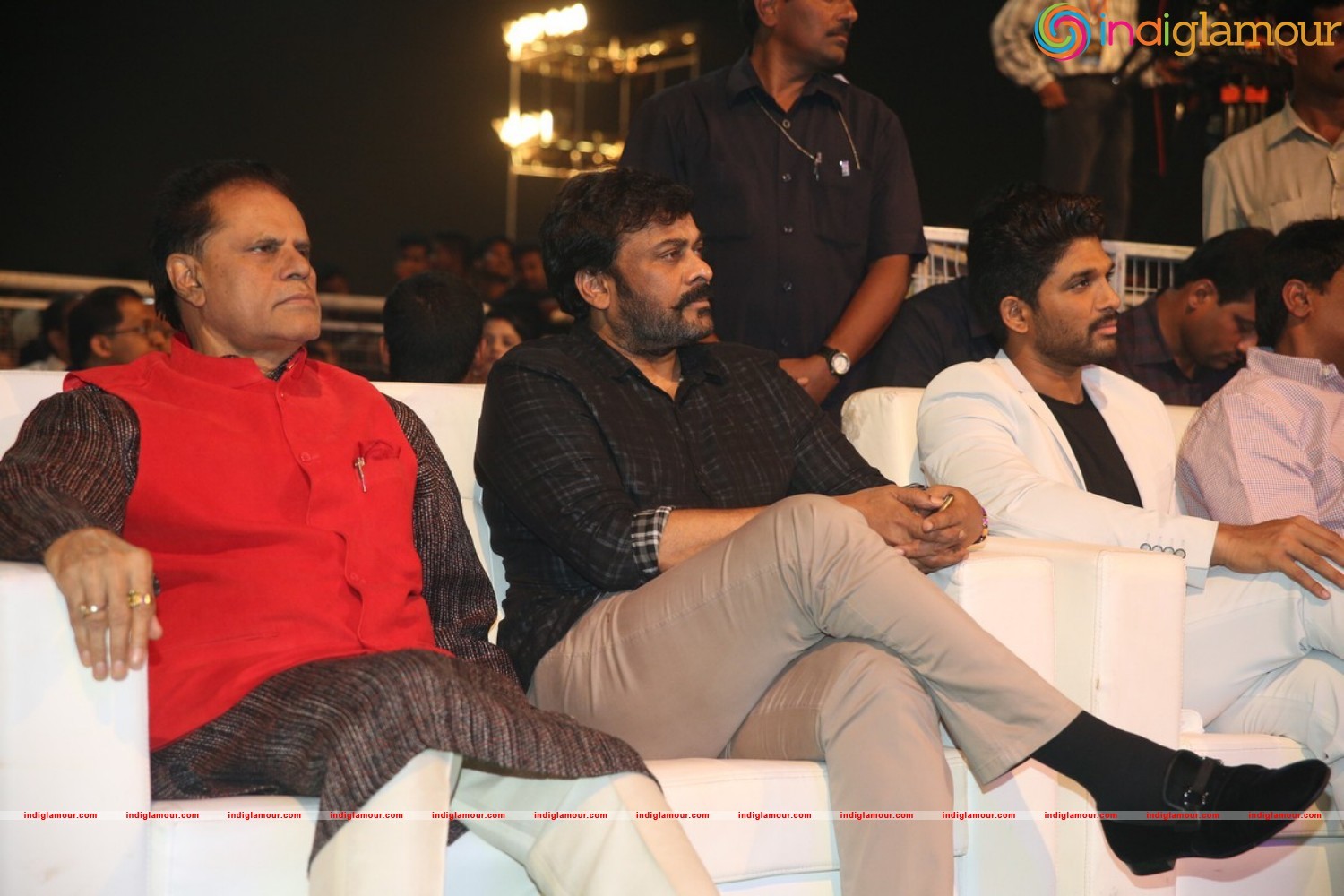 Sarrainodu Pre release Grand Function At Vizag Event hd photo