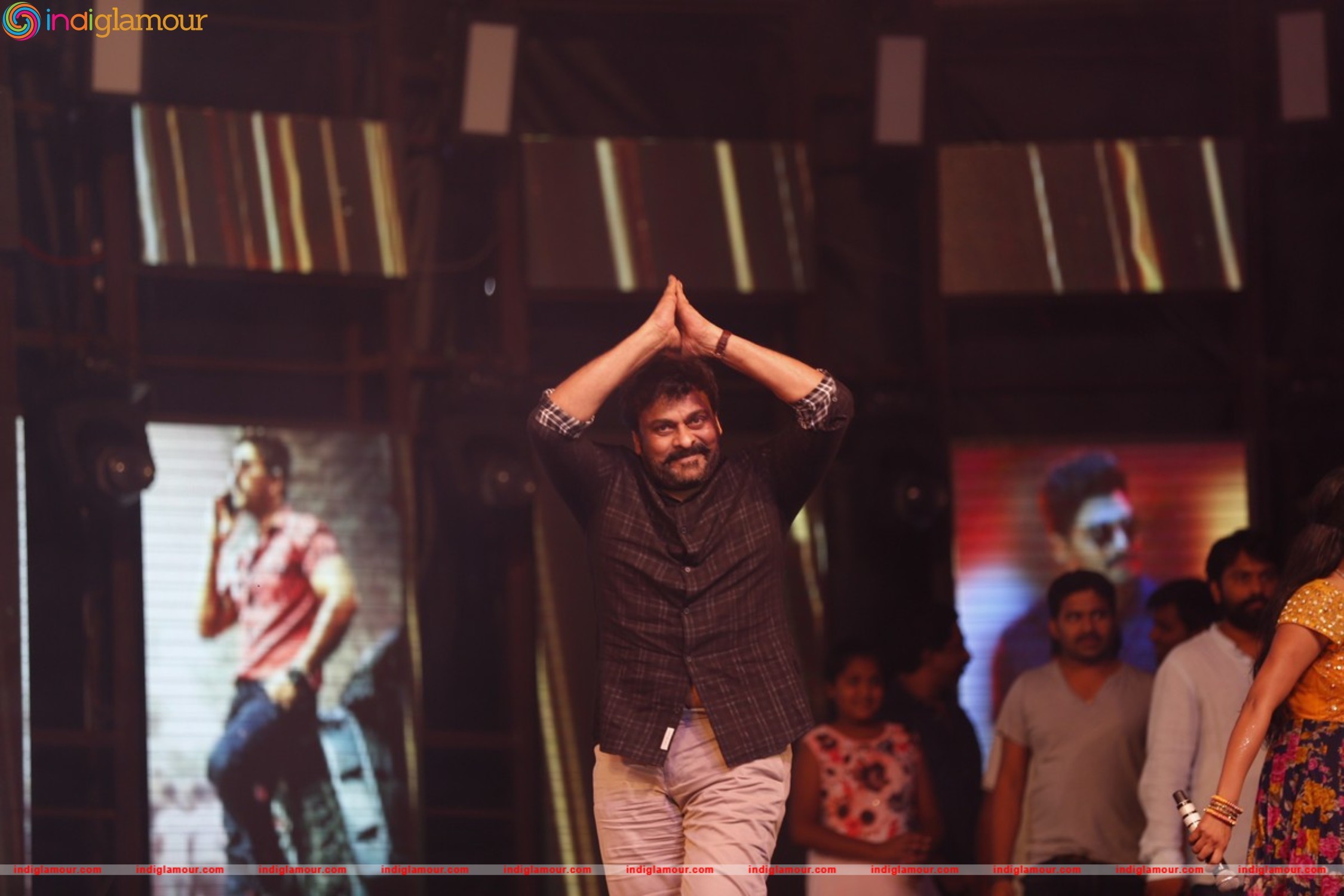 Sarrainodu Pre Release Grand Function at Vizag Event hd photo