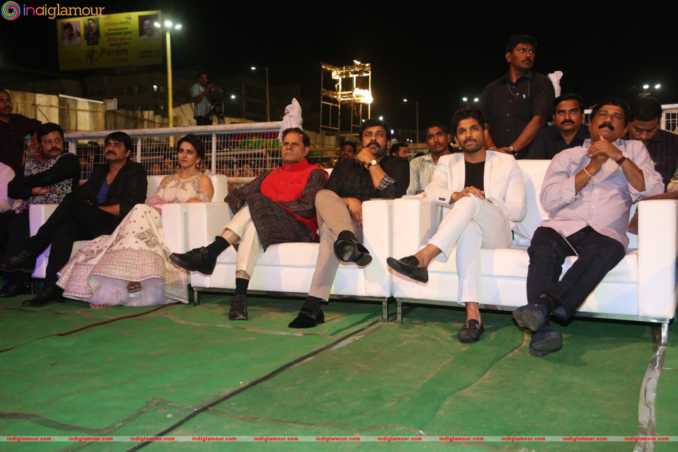 Sarrainodu Pre Release Grand Function at Vizag Event hd photo
