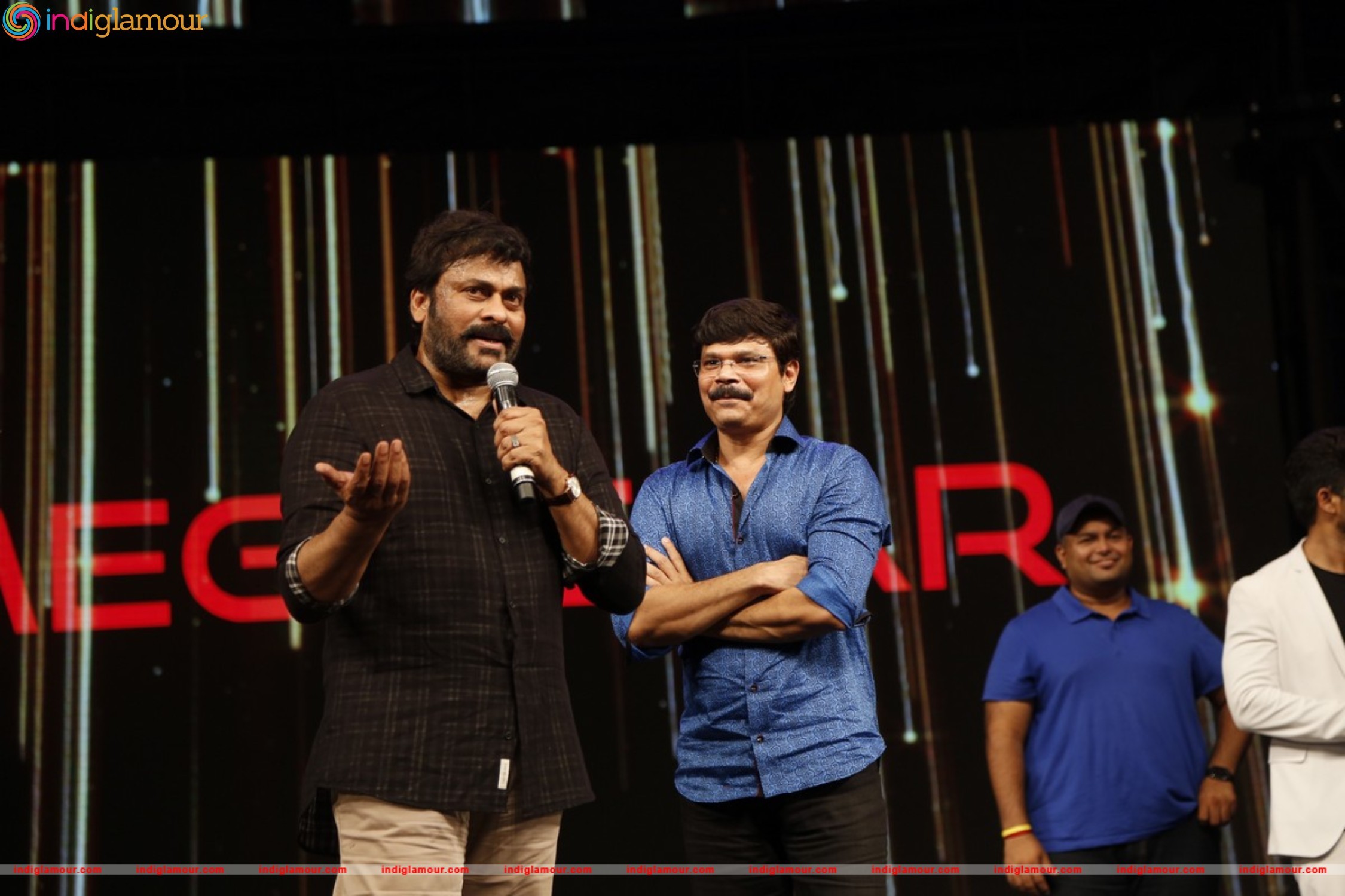 Sarrainodu Pre Release Grand Function at Vizag Event hd photo