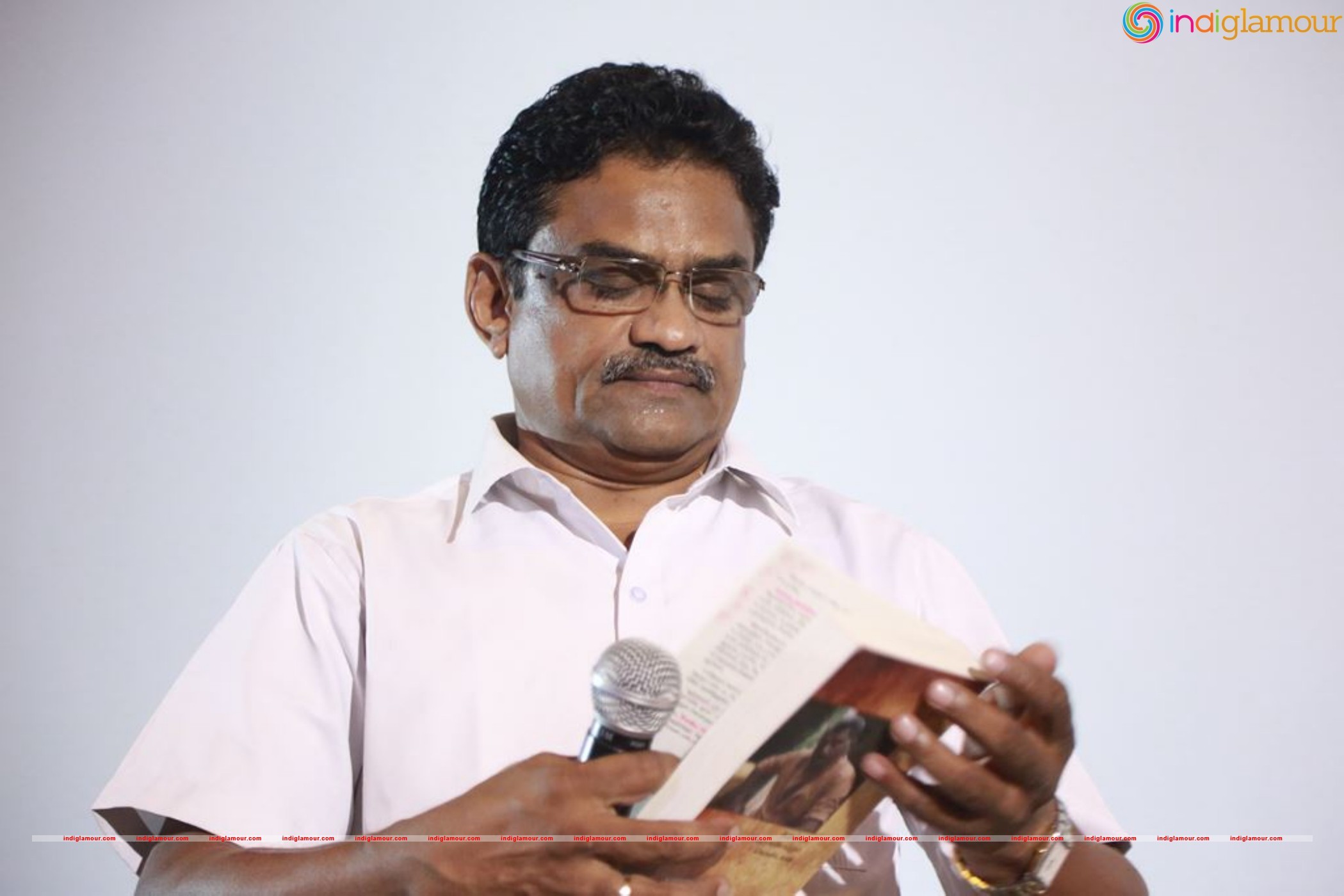 Writer And Director Rathna Kumar Pressmeet Event hd photo