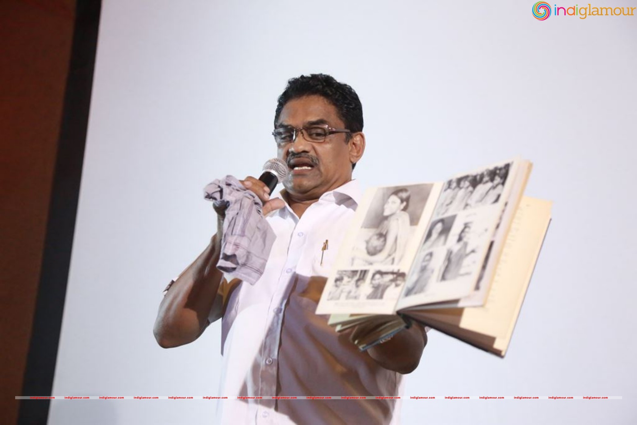 Writer And Director Rathna Kumar Pressmeet Event hd photo