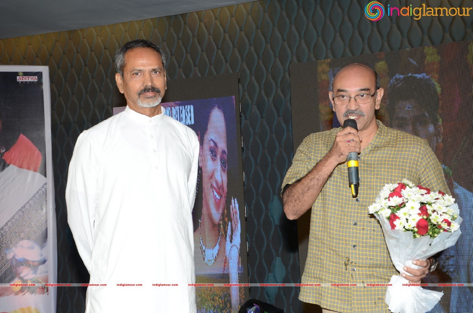 Jeelakarra Bellam Movie Audio Launch Event hd photo