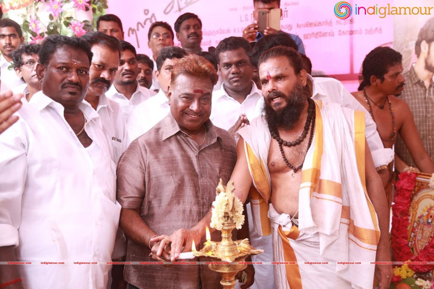 Naan Avalai Sandhitha Pothu Movie Launch Event hd photo