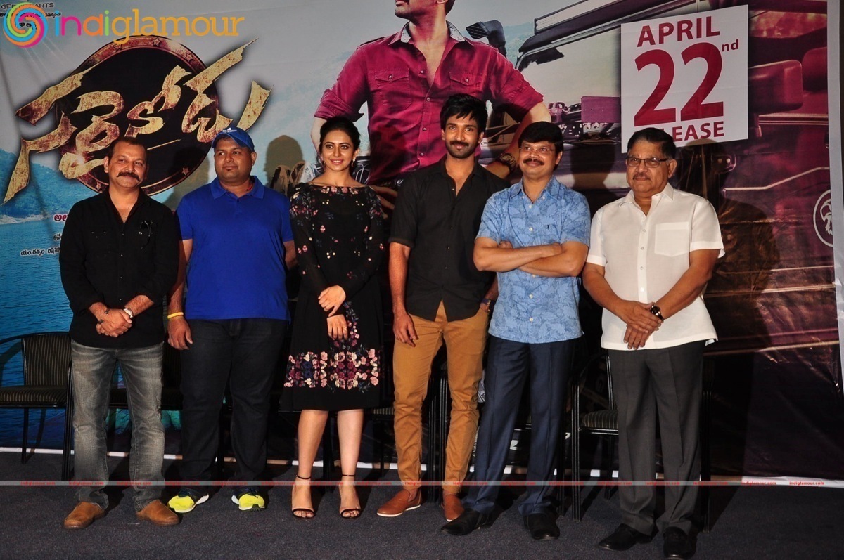 Sarrainodu Press Meet Event hd photo
