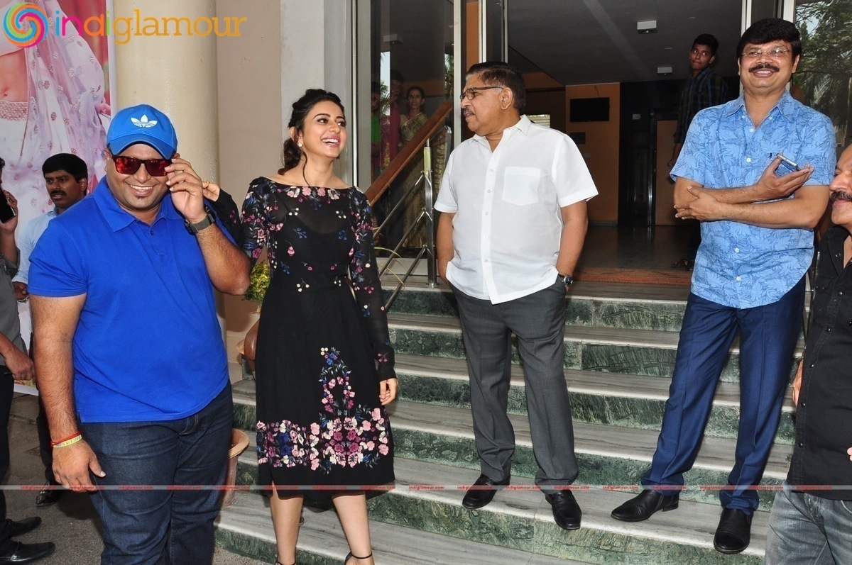 Sarrainodu Press Meet Event hd photo