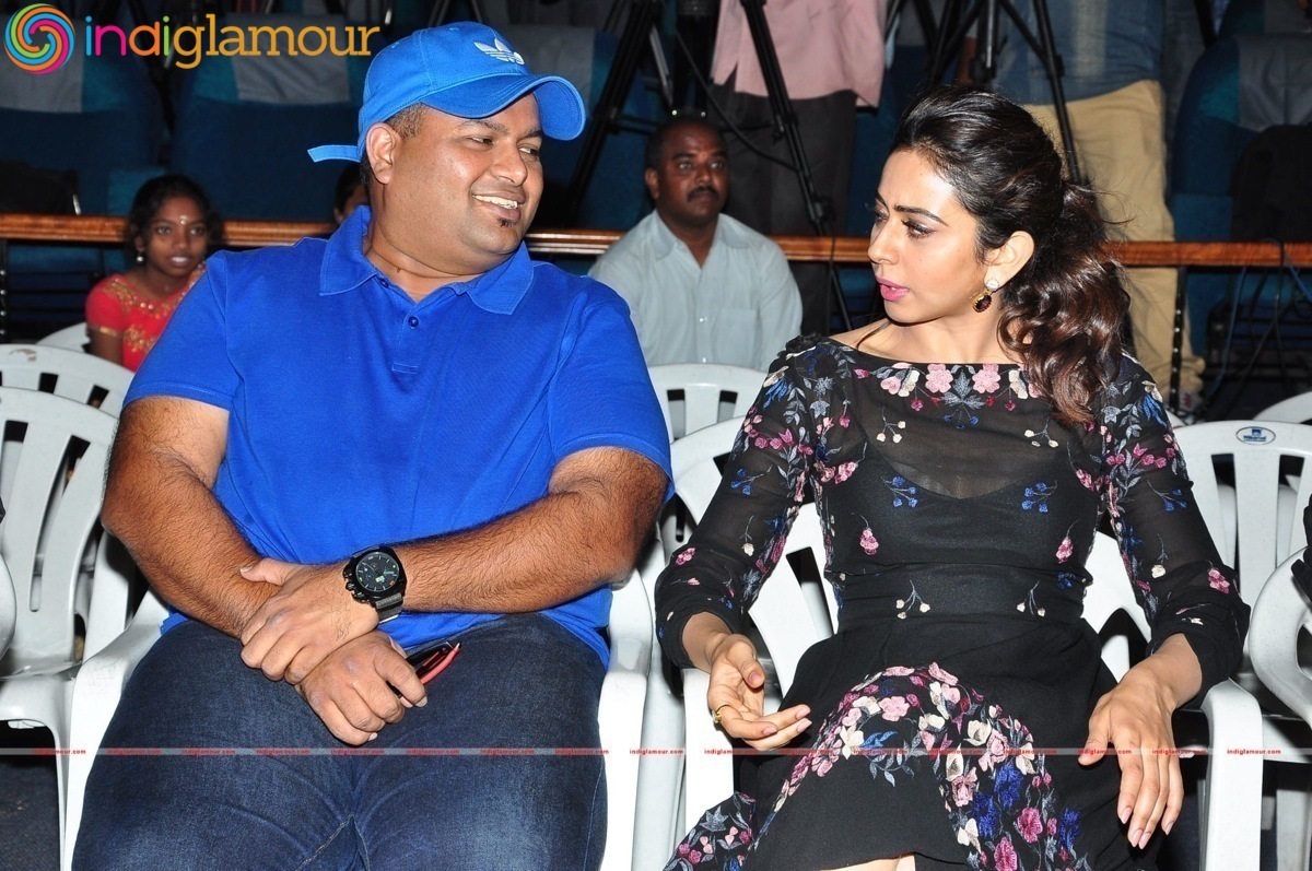 Sarrainodu Press Meet Event hd photo