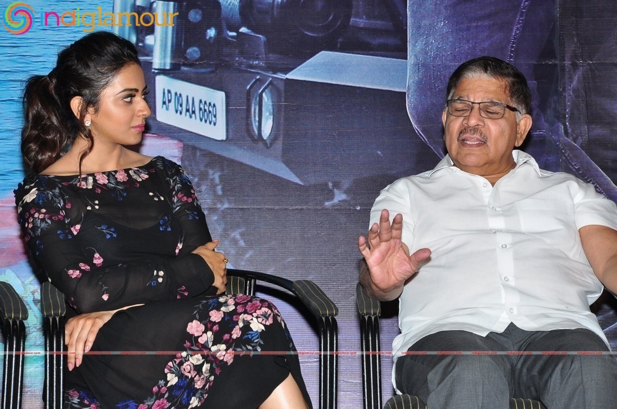 Sarrainodu Press Meet Event hd photo