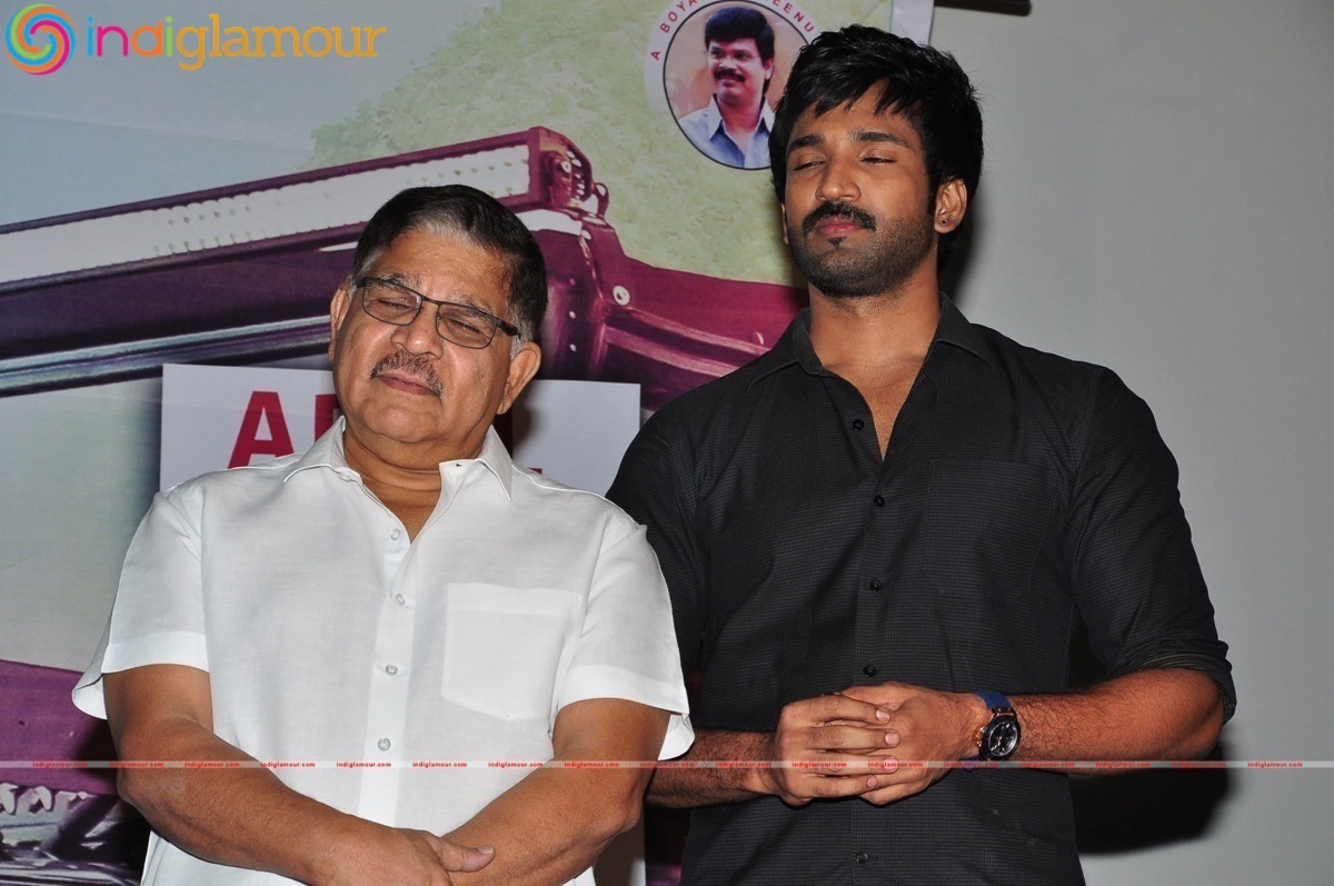 Sarrainodu Press Meet Event hd photo