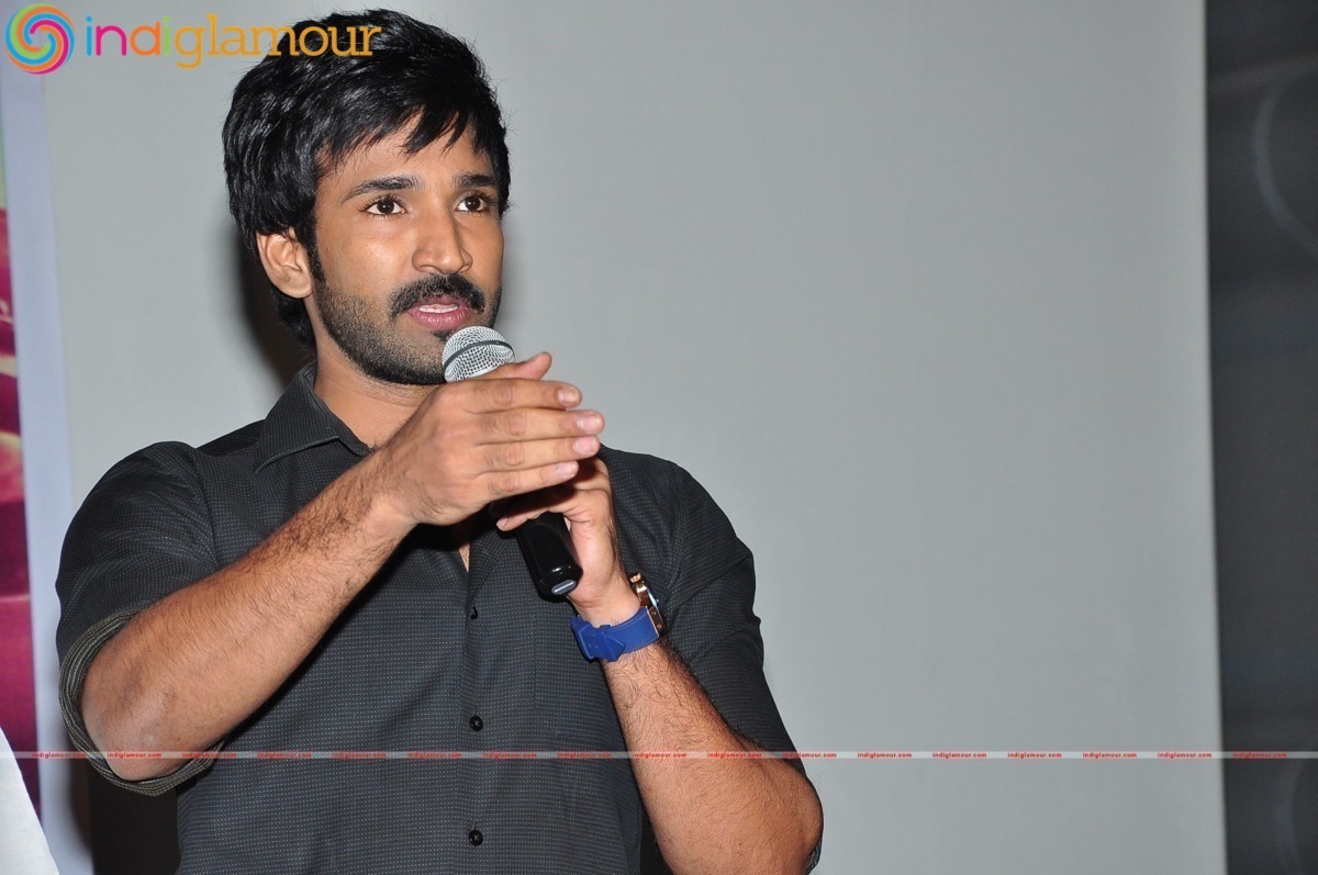 Sarrainodu Press Meet Event hd photo