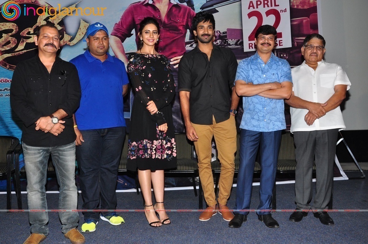 Sarrainodu Press Meet Event hd photo