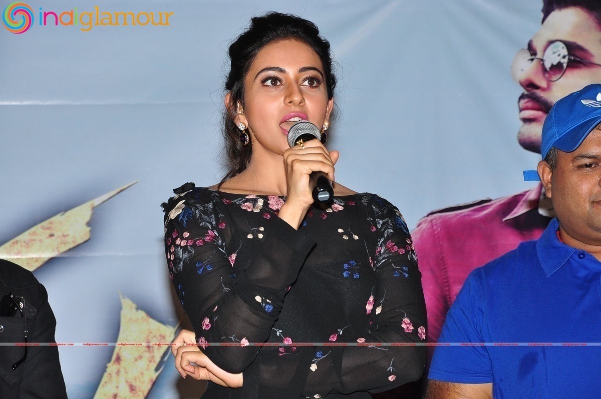 Sarrainodu Press Meet Event hd photo