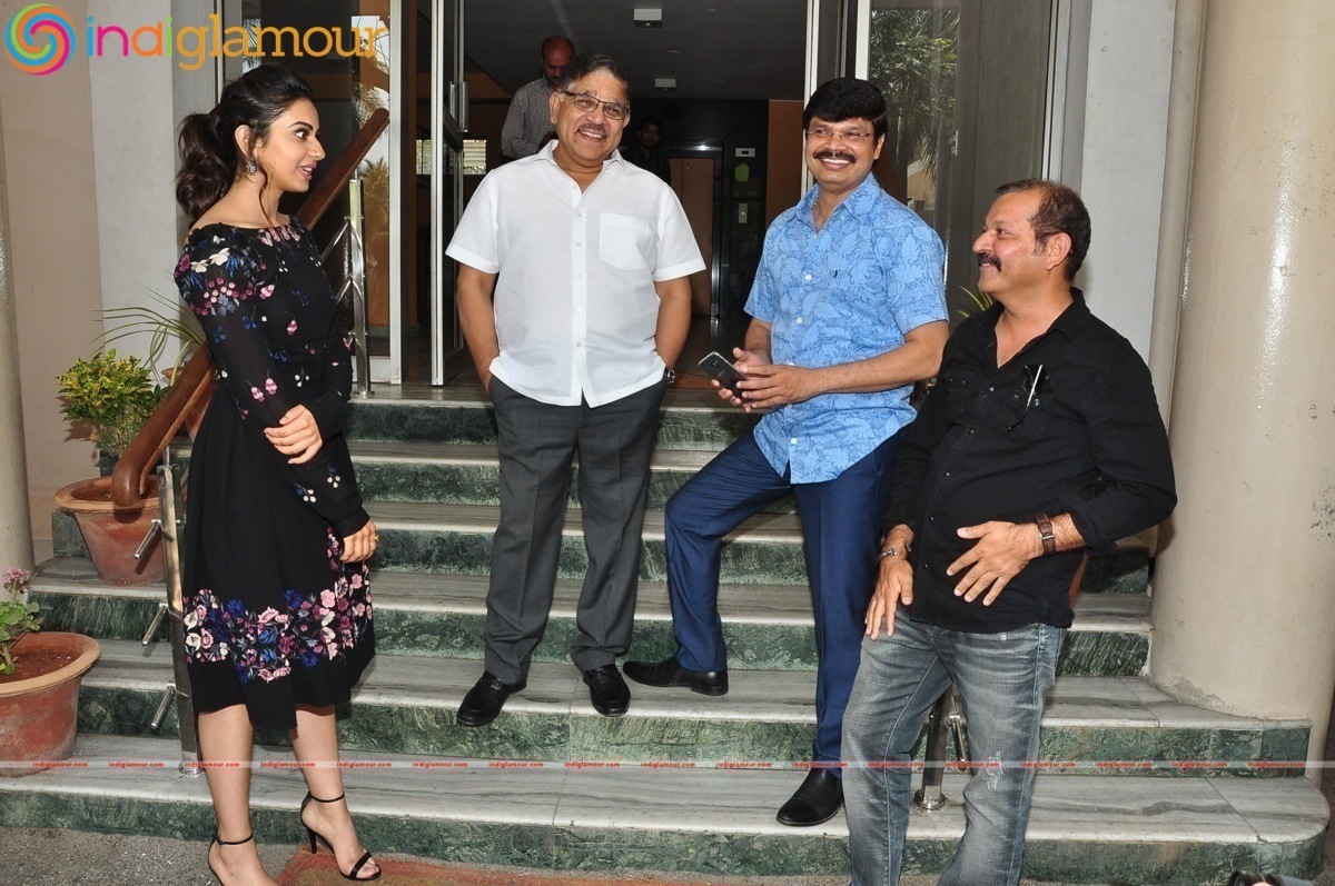 Sarrainodu Press Meet Event hd photo