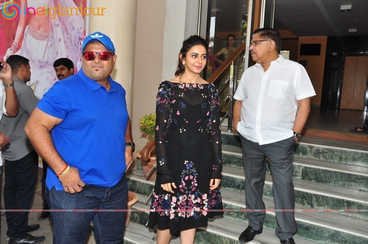 Sarrainodu Press Meet Event hd photo