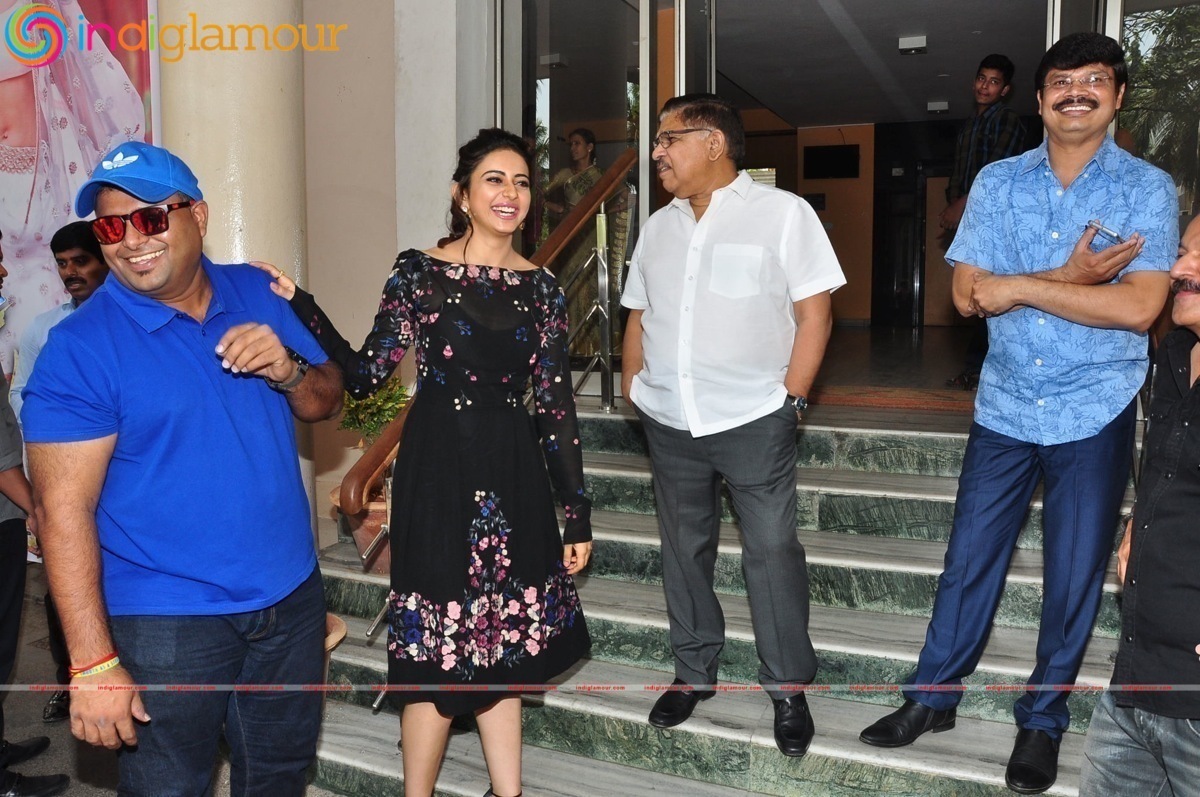 Sarrainodu Press Meet Event hd photo