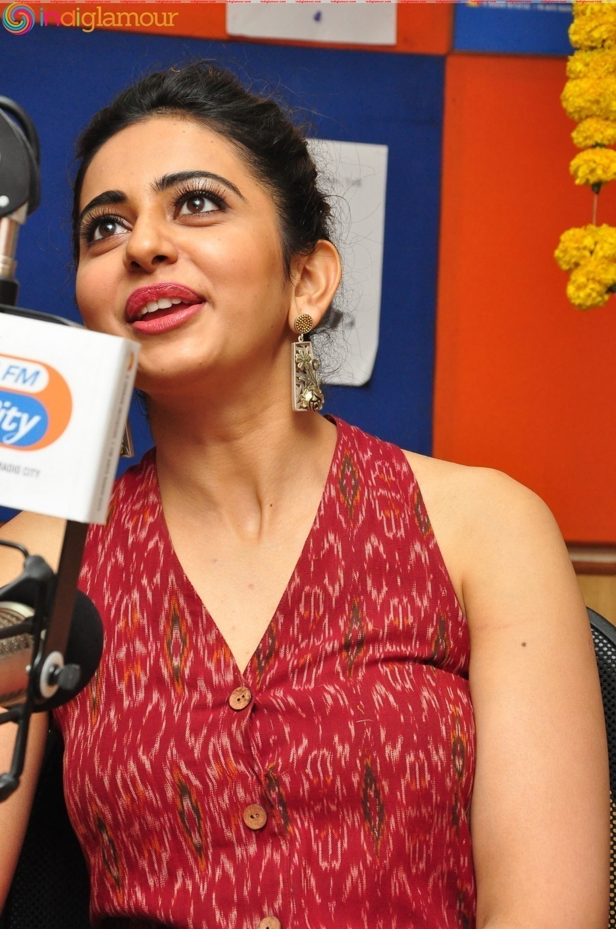Rakul Preet Singh At Radio City Event hd photo