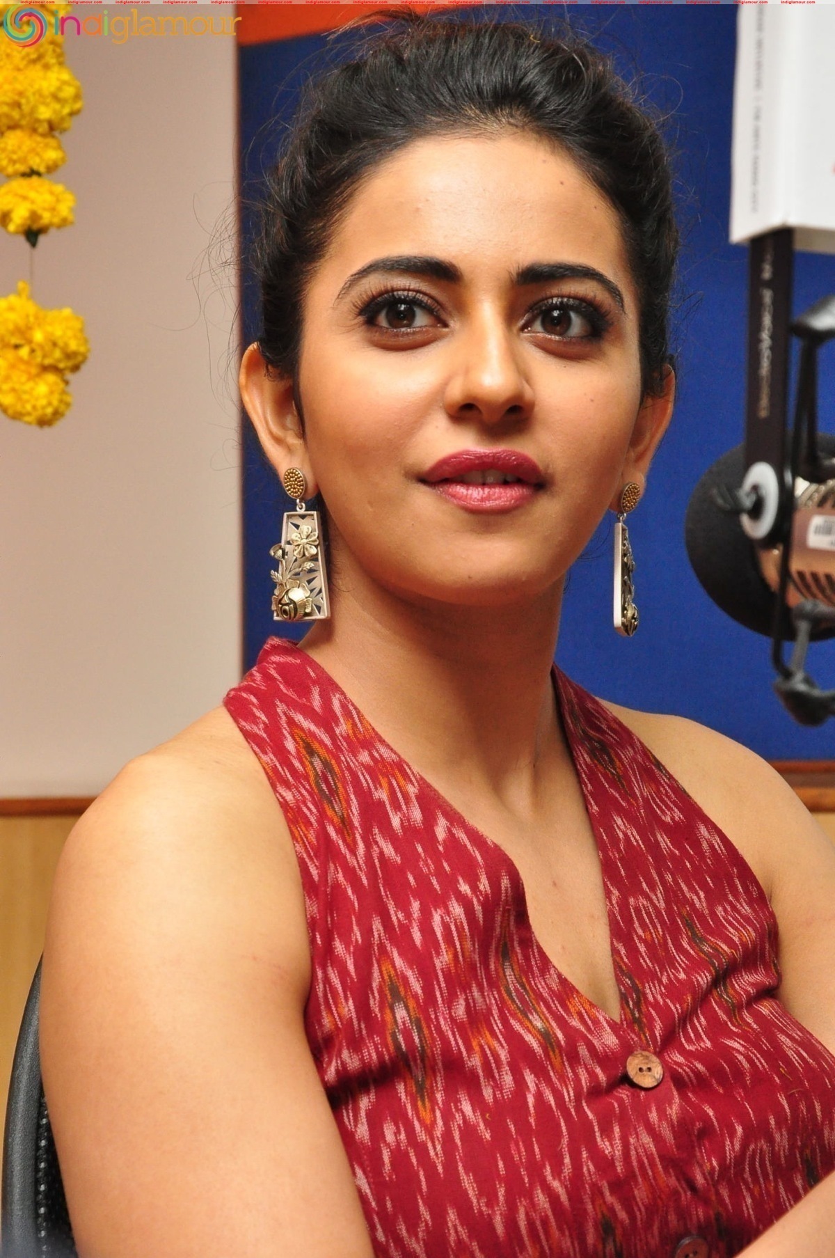 Rakul Preet Singh At Radio City Event hd photo