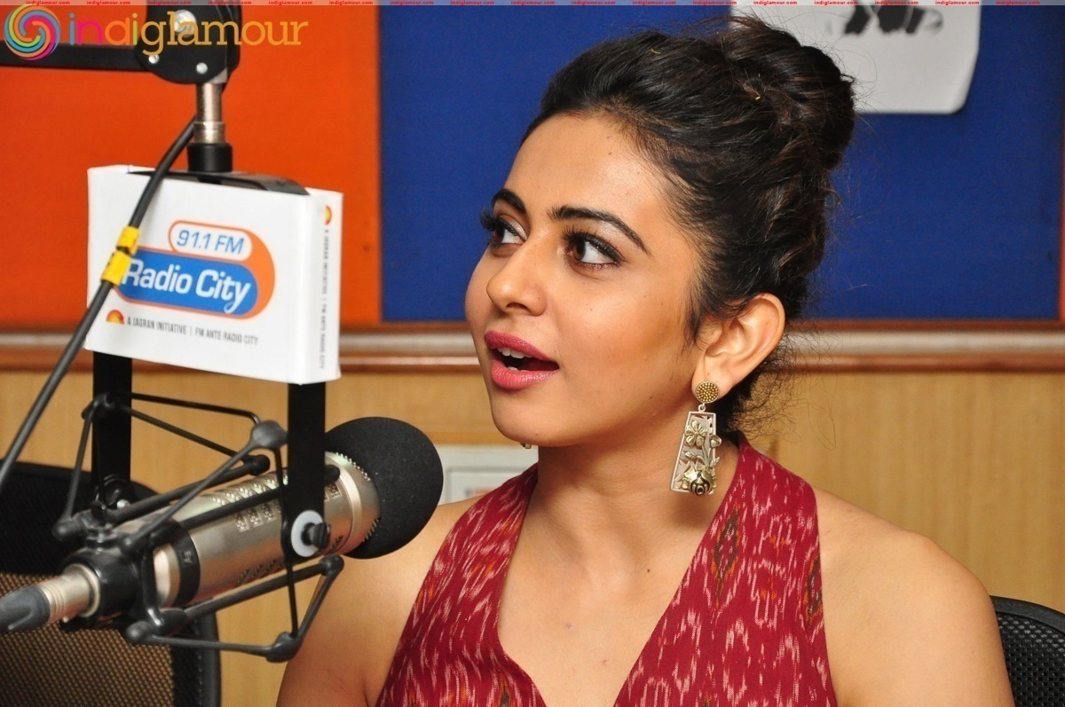 Rakul Preet Singh At Radio City Event hd photo