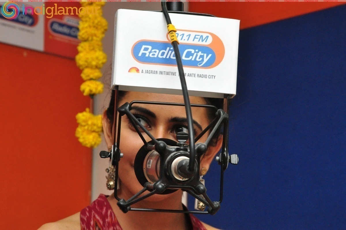 Rakul Preet Singh At Radio City Event hd photo