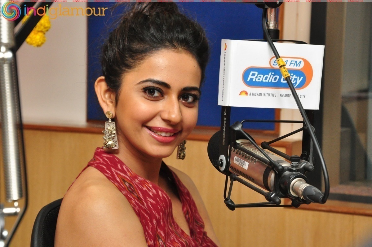 Rakul Preet Singh At Radio City Event hd photo